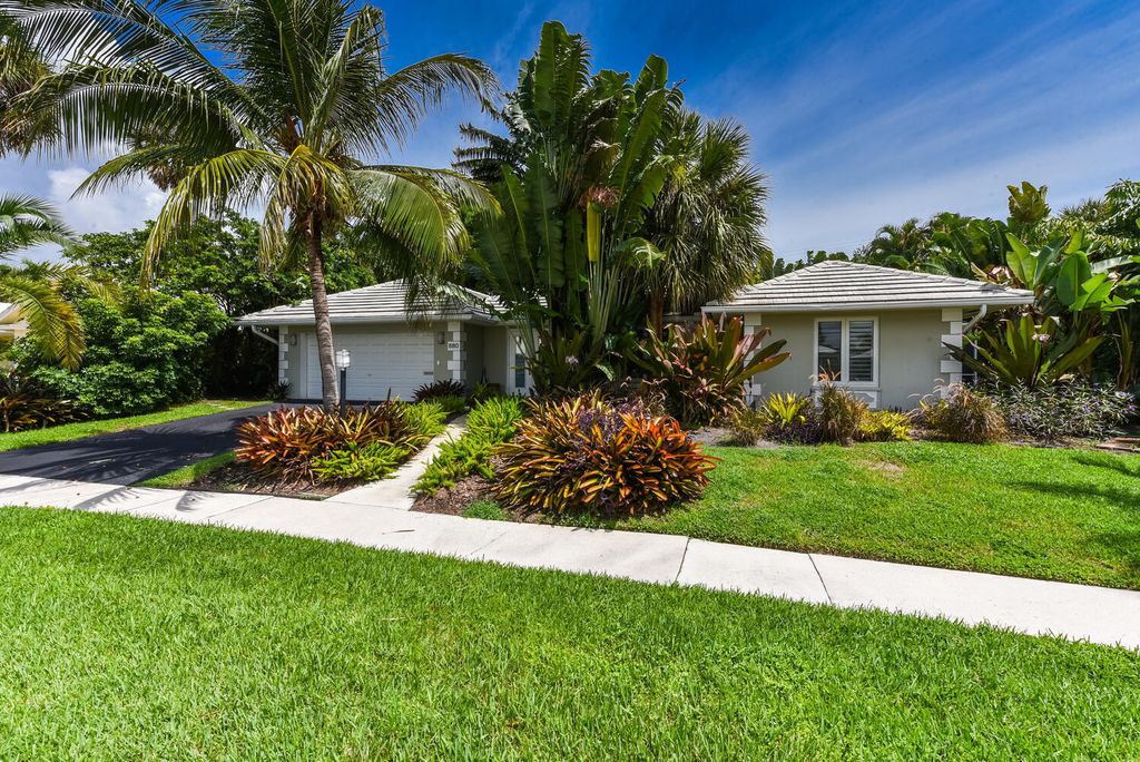 Photo of 880 Hickory Terrace, Boca Raton, FL 33486 (MLS # B26032033)