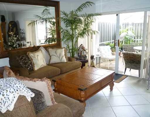 FLAMINGO VILLAS - Residential Lease