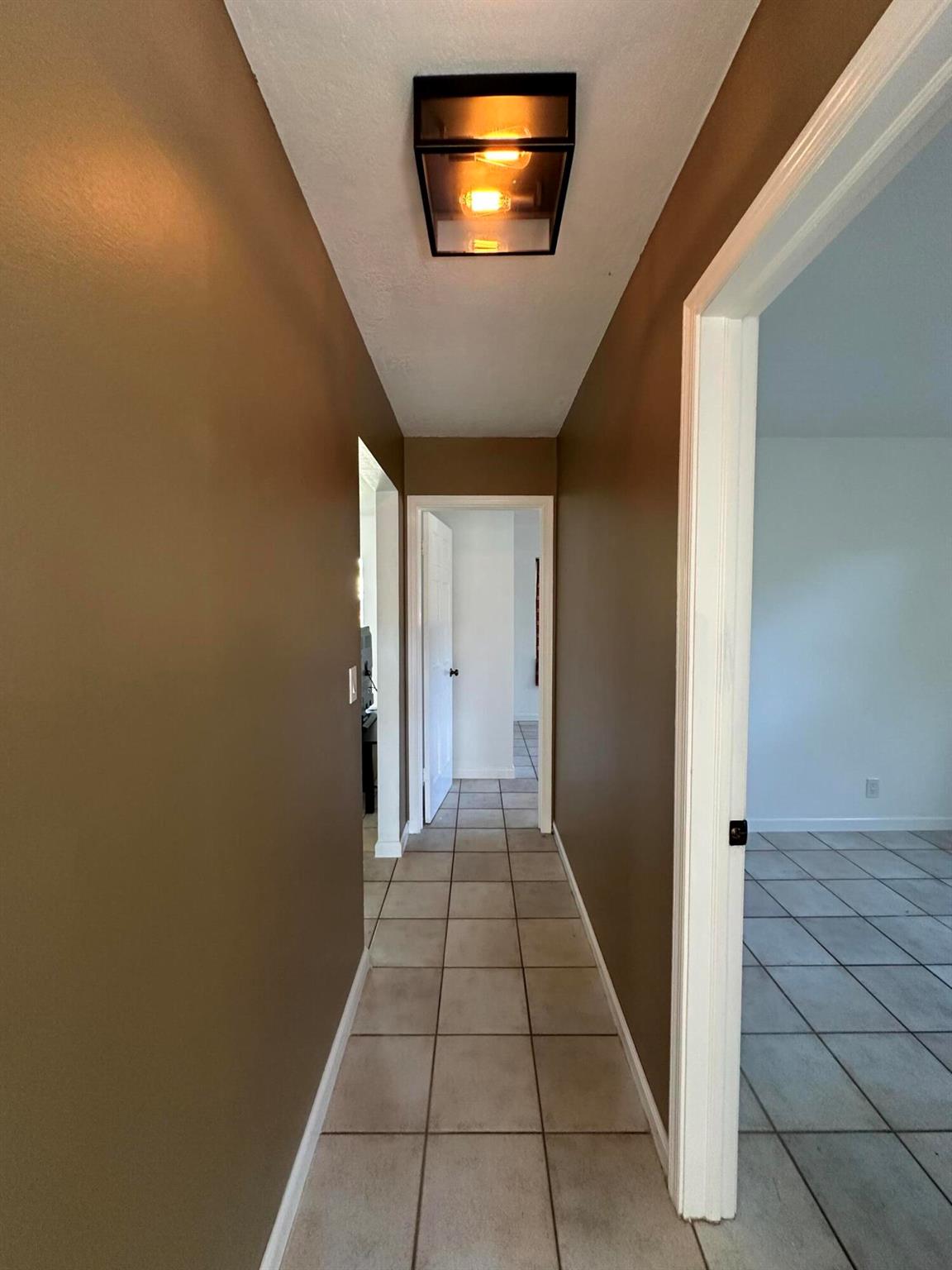 PARADISE PALMS UNIT 4 - Residential Lease