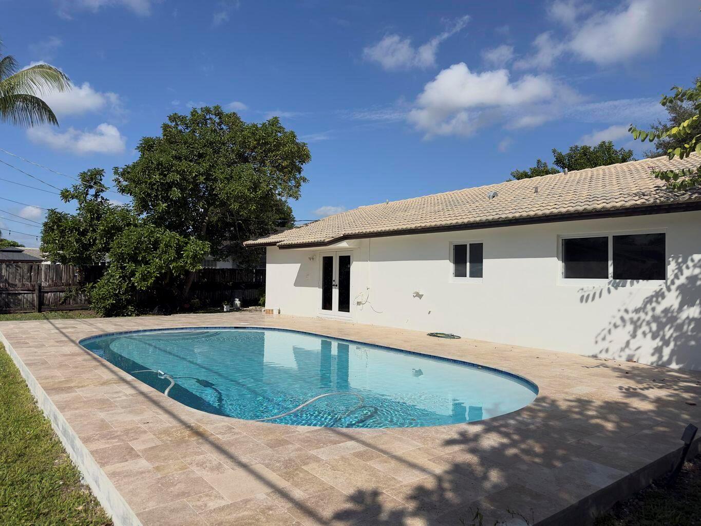 PARADISE PALMS UNIT 4 - Residential Lease