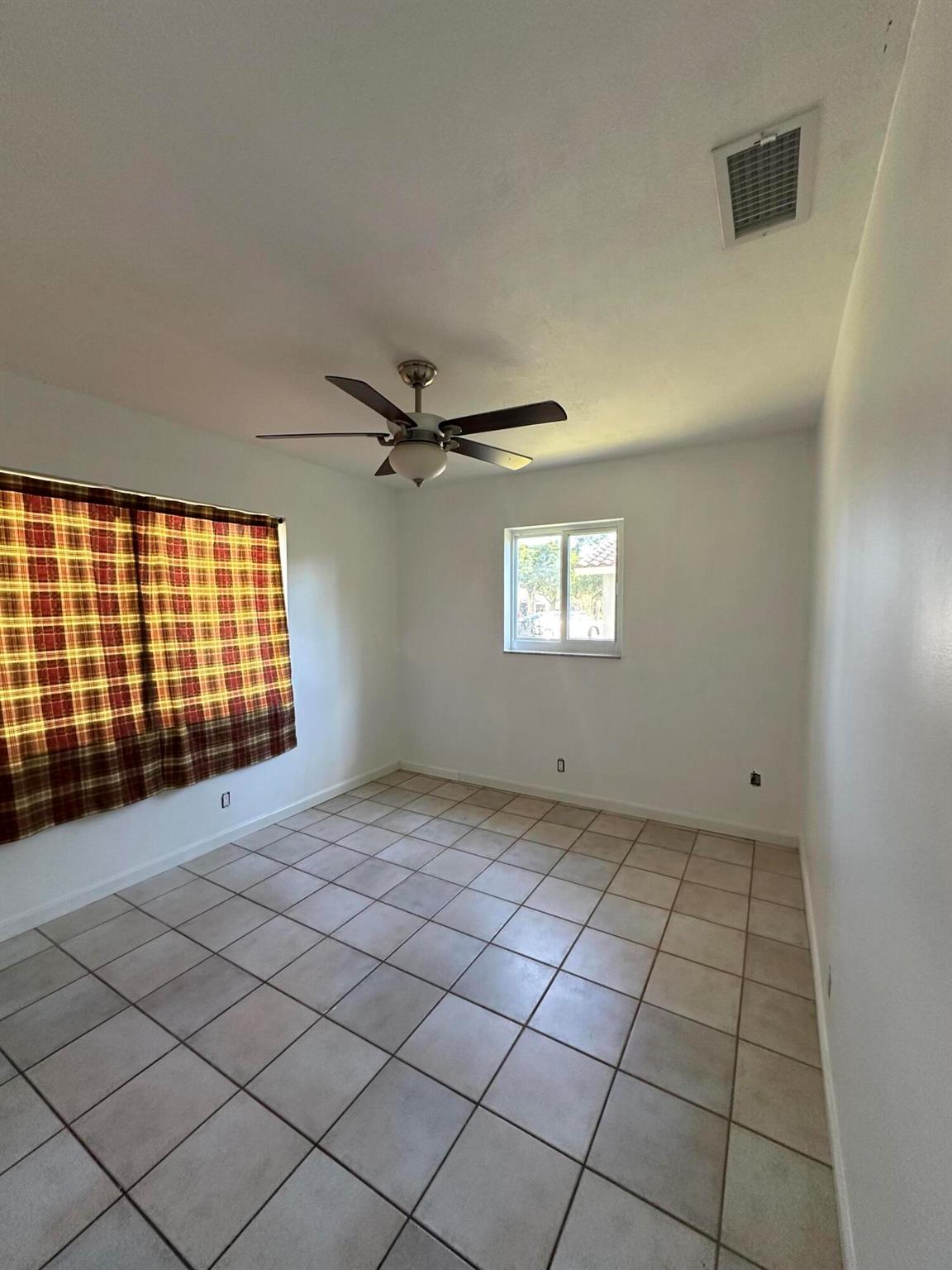 PARADISE PALMS UNIT 4 - Residential Lease