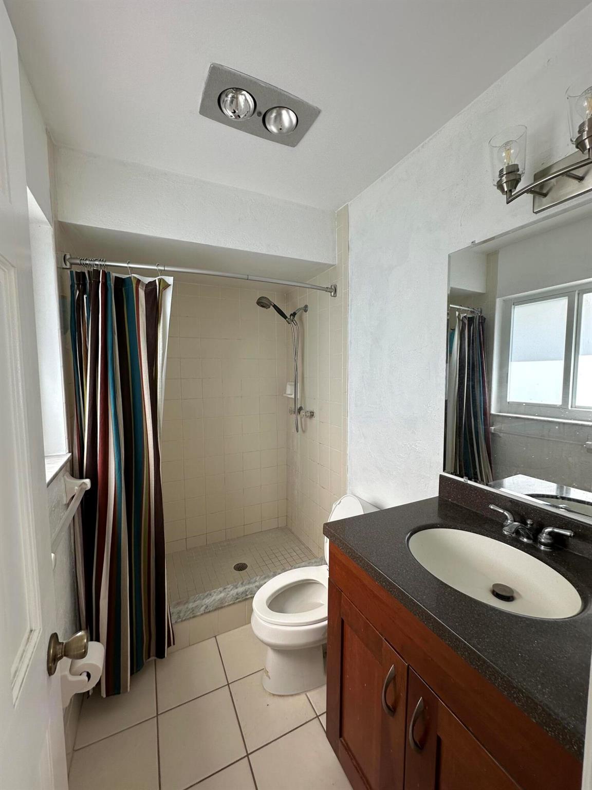 PARADISE PALMS UNIT 4 - Residential Lease