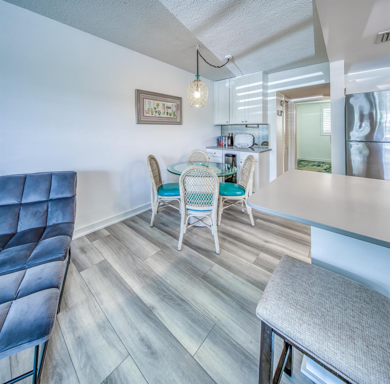 PALM BEACH WHITEHOUSE - Residential Lease