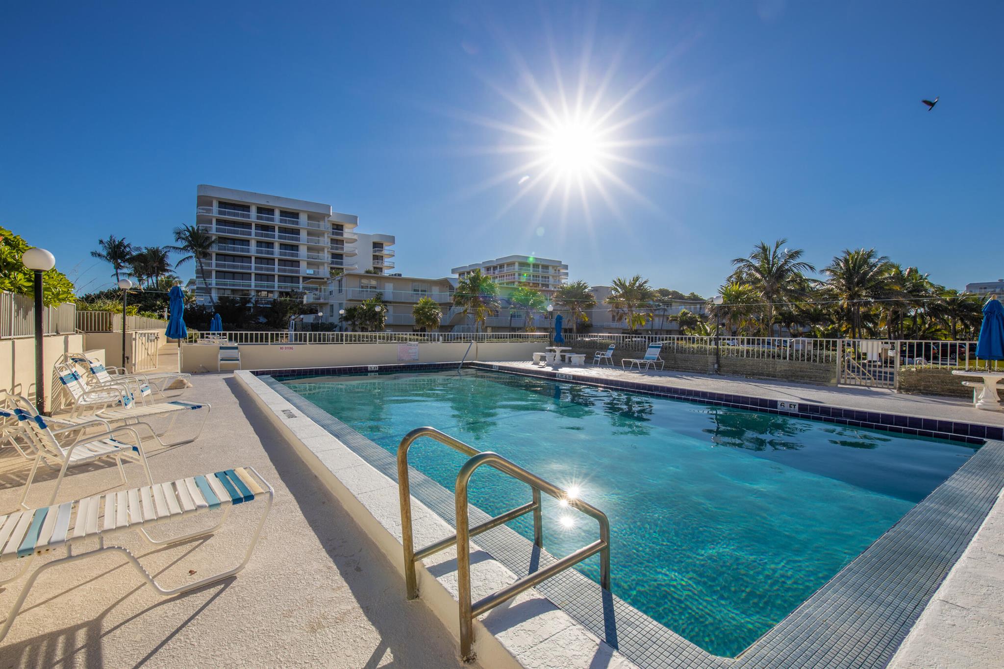 PALM BEACH WHITEHOUSE - Residential Lease