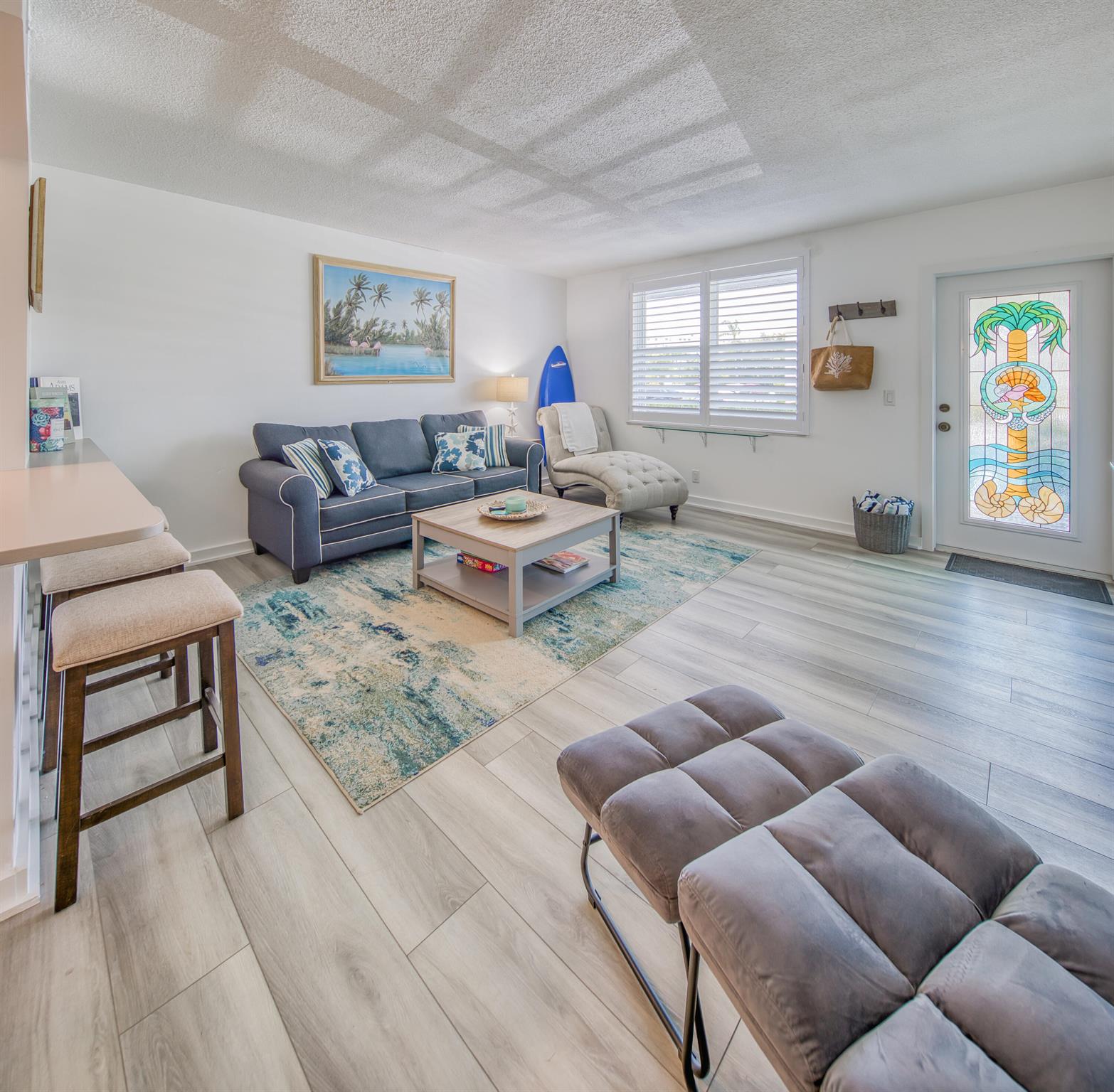 PALM BEACH WHITEHOUSE - Residential Lease