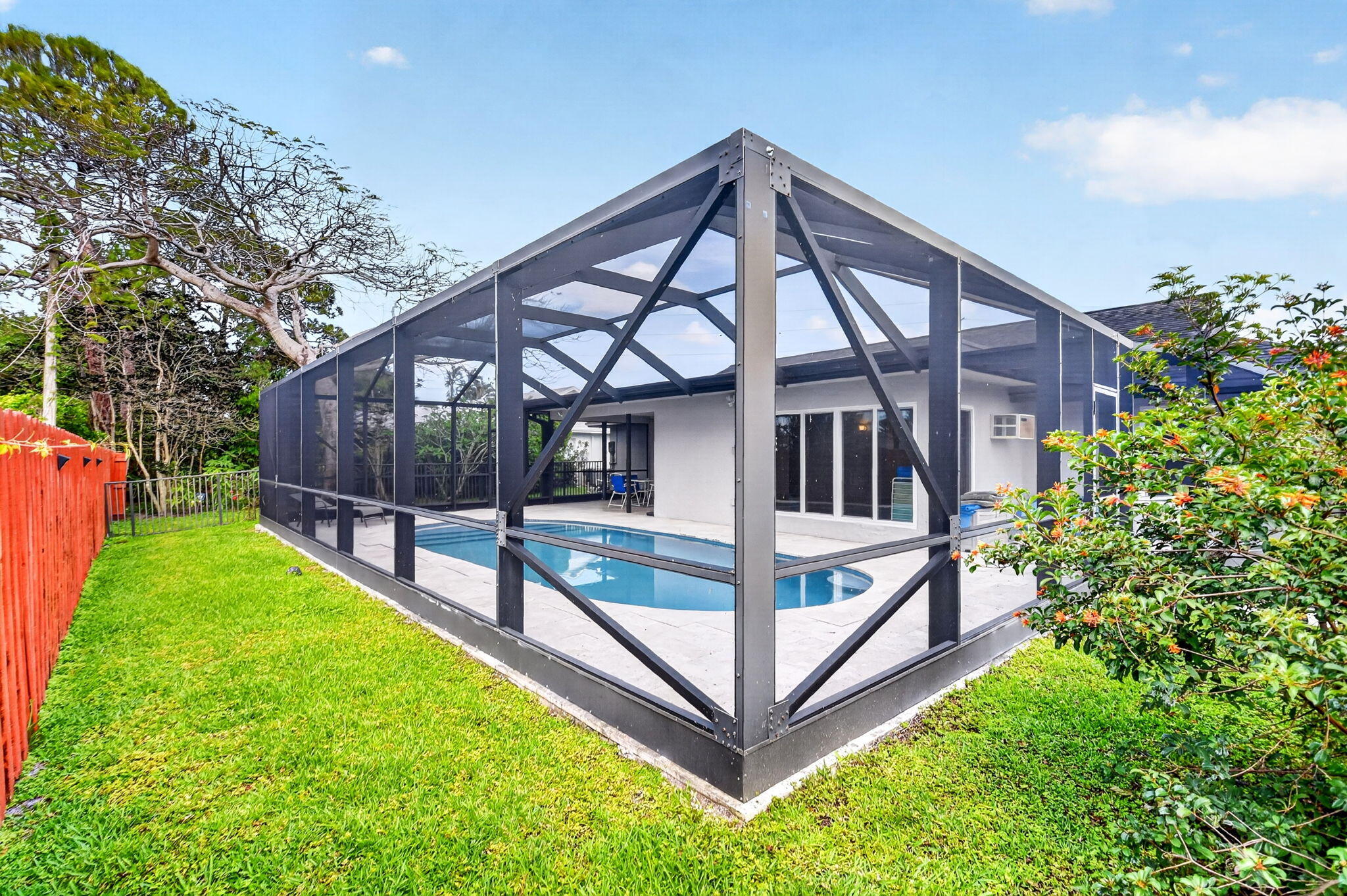 COCO WOOD LAKES SEC 3 - Residential