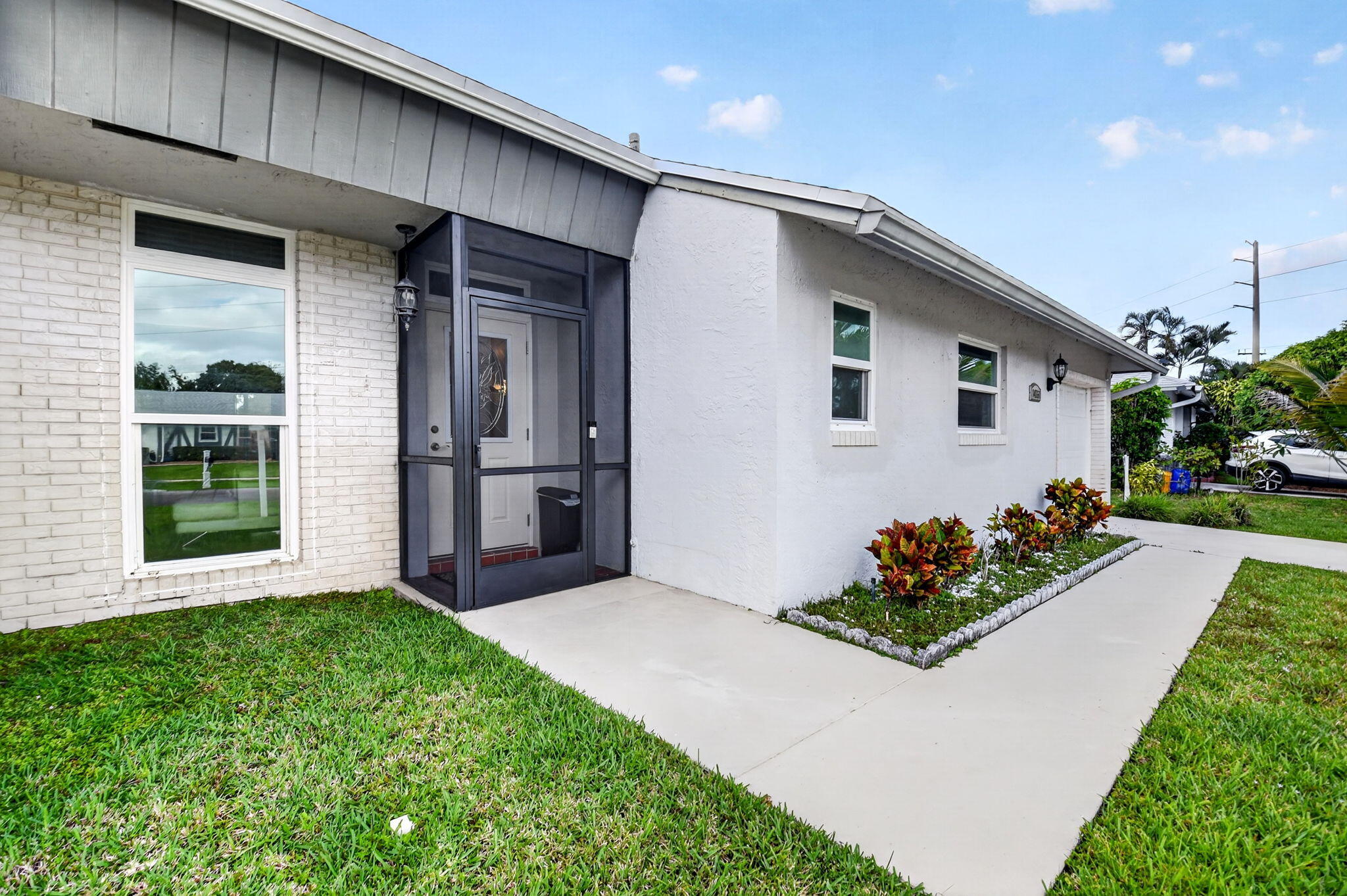 COCO WOOD LAKES SEC 3 - Residential