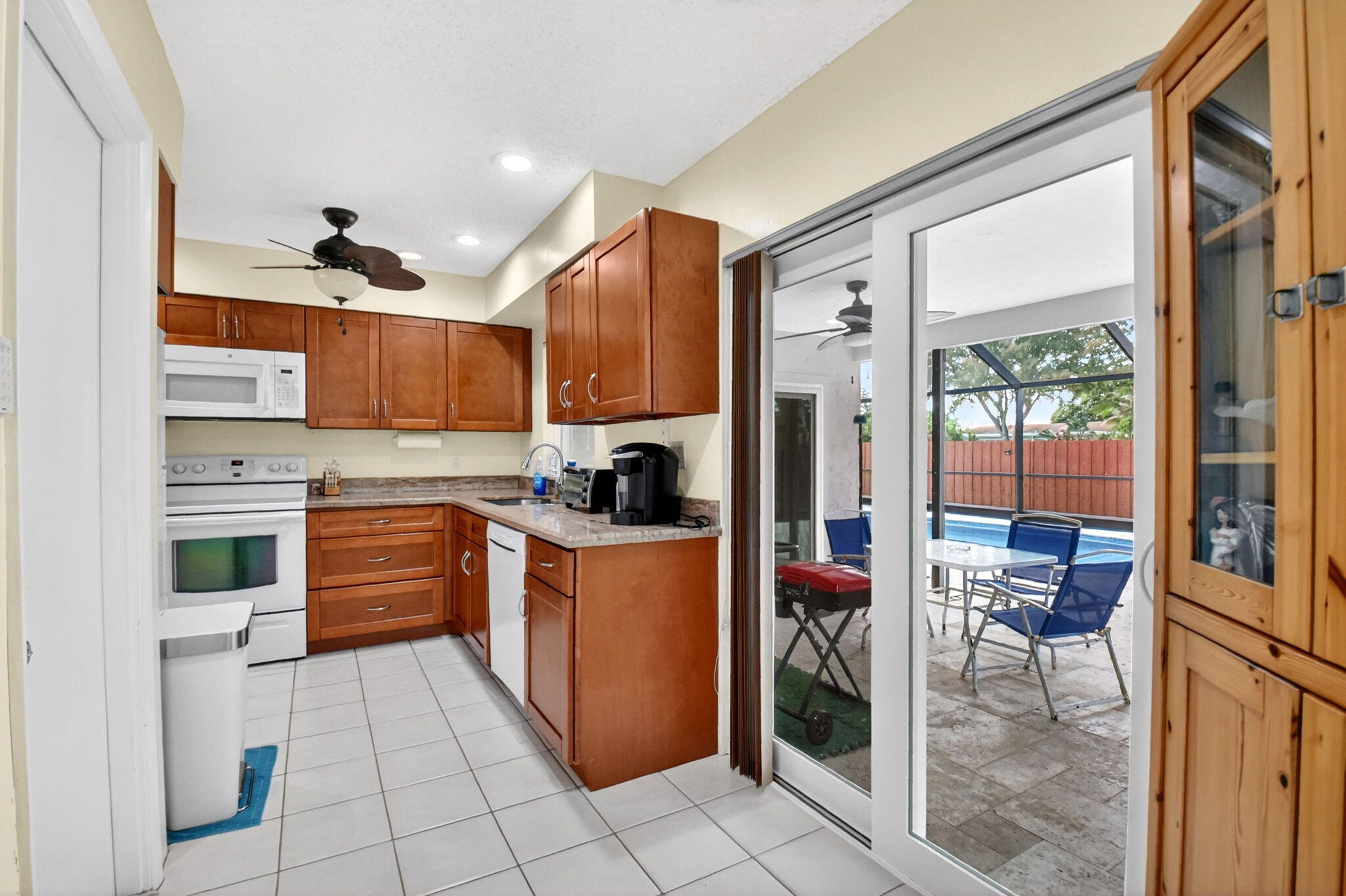 COCO WOOD LAKES SEC 3 - Residential