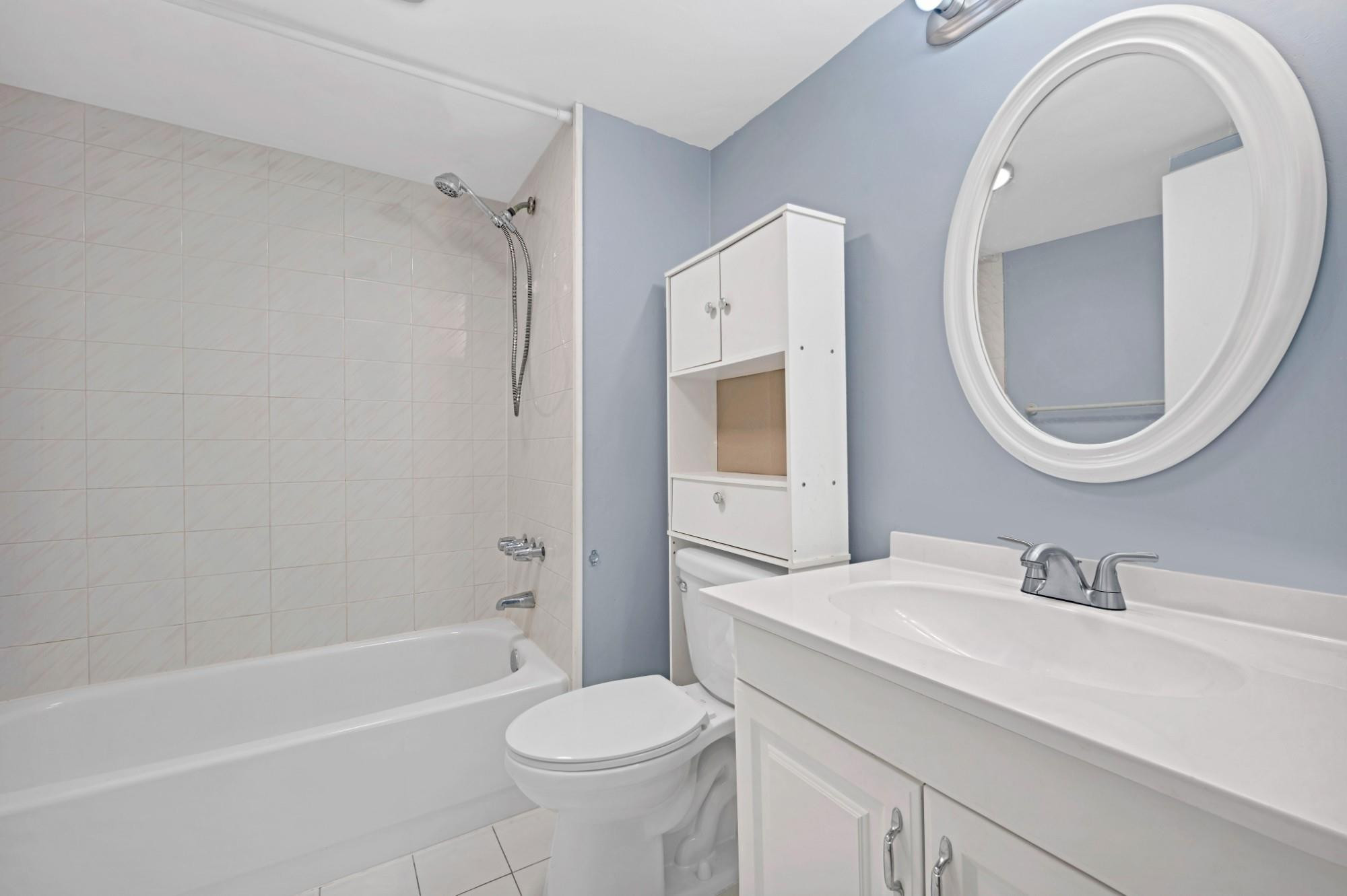 Sherwood Square - Residential