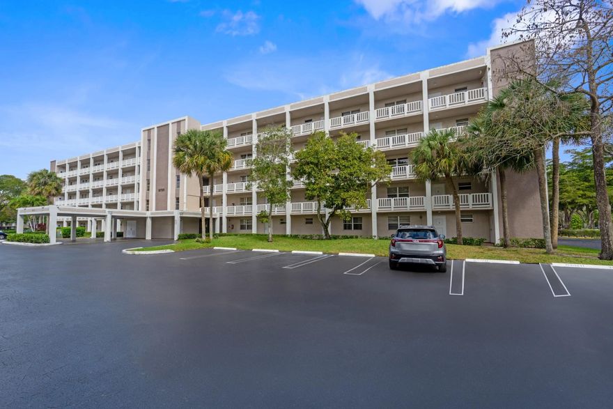 WELCOME TO PARADISE. THIS CORNER UNIT IS LOCATED ON THE 4TH FLOOR. IT IS A SPACIOUS SPLIT BEDROOM PLAN 2 BEDROOM & 2 BATHROOM CONDO OVERLOOKING THE GARDEN AREA FROM YOUR BALCONY. WALK IN CLOSET IN MAIN BEDROOM. MASTER BEDROOM IS CARPETED. NEWER A/C AND WATER HEATER. NO AGE RESTRICTIONS. CAN BE RENTED IMMEDIATLY. COMMUNITY POOL, TENNIS COURT, AND BARBEQUE/PICNIC AREA. GREAT SCHOOL DISTRICT. CLOSE TO SAW-GRASS EXPRESSWAY AND TURNPIKE. NEAR MALLS, SHOPPING, AND ENTERTAINMENT. TAKE ADVANTAGE OF THIS AMAZING OPPORTUNITY. MINIMUM CREDIT SCORE OF 690 REQUIRED FOR BUYERS. NO TRUCKS, RV'S, WORKVANS, OR OVERSIZED VEHICLES PERMITTED.