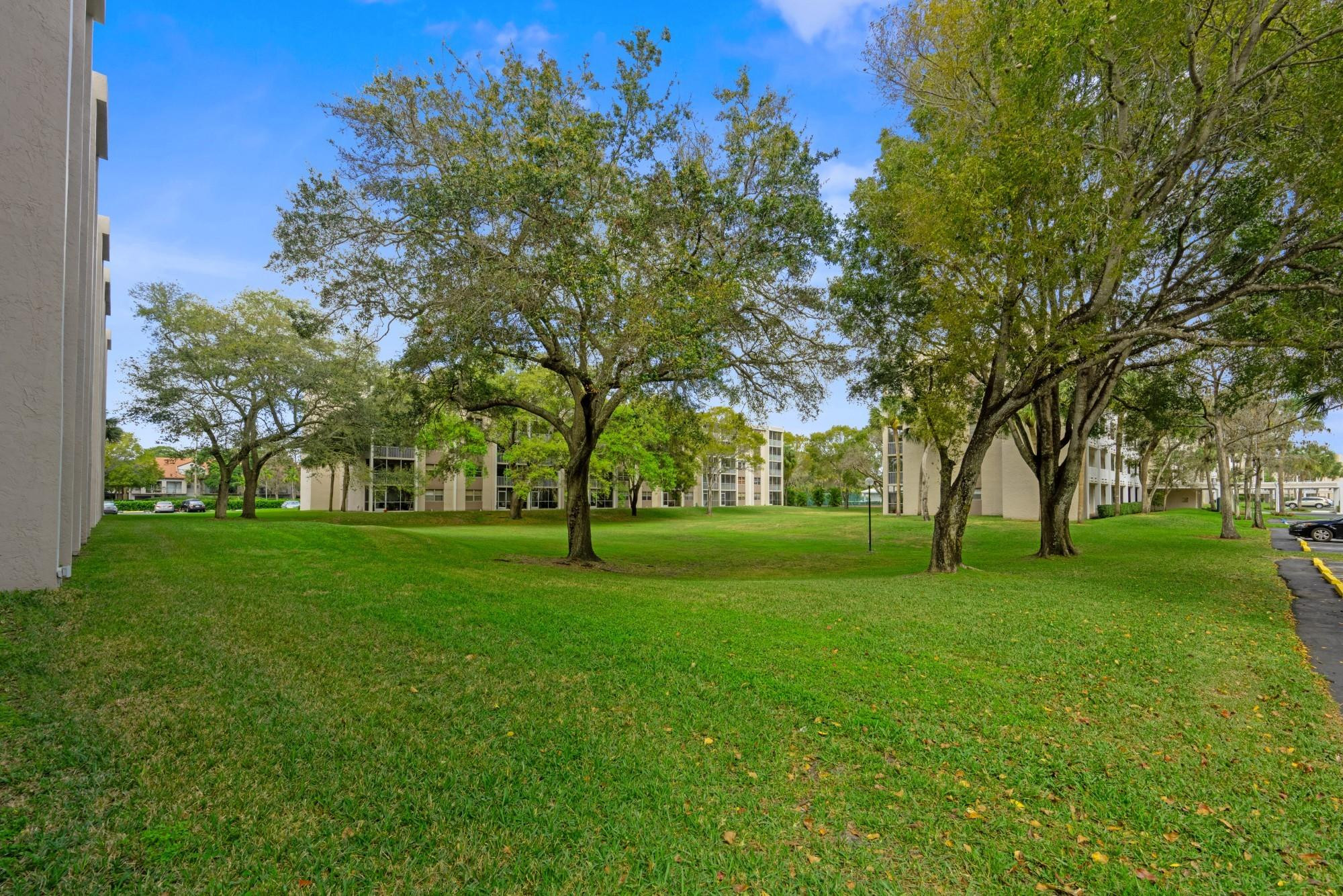 Sherwood Square - Residential