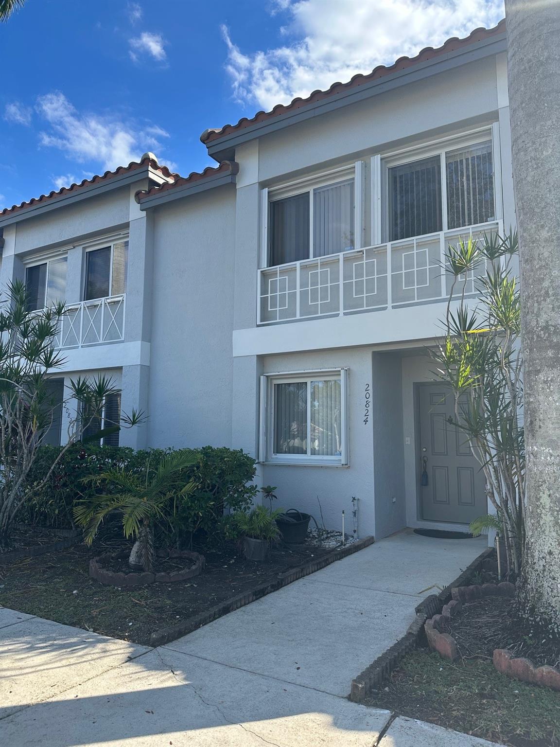 Malibu Bay - Residential Lease