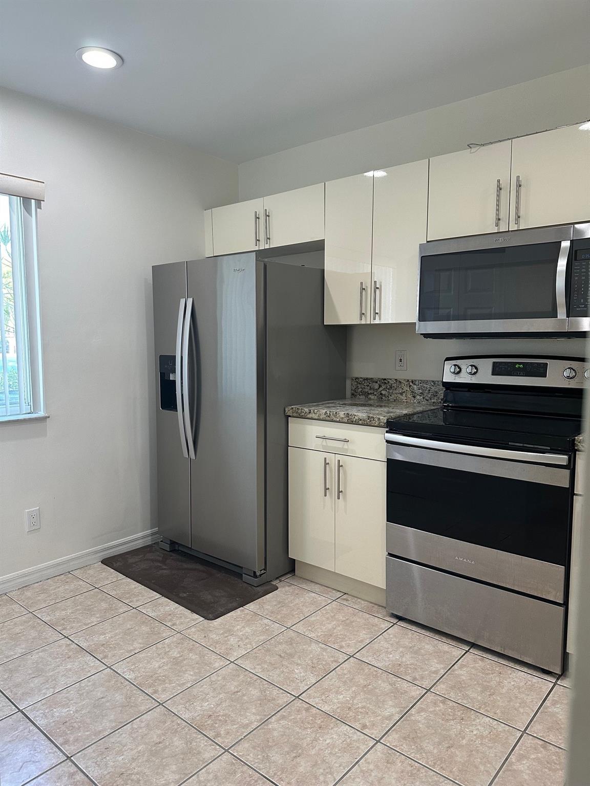 Malibu Bay - Residential Lease