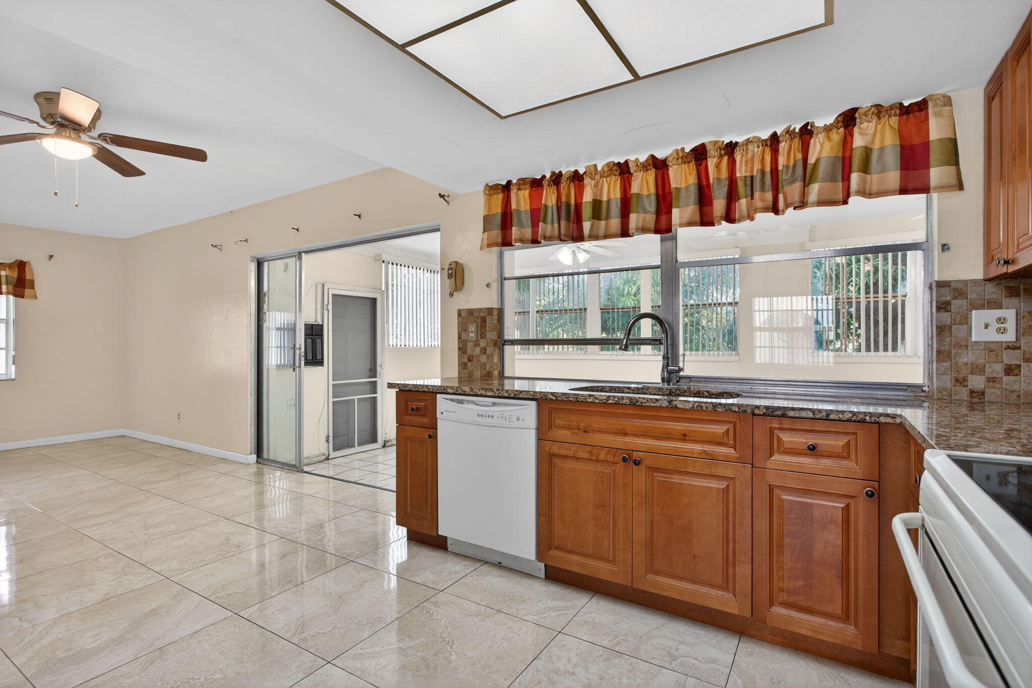 2540 NW 34th Terrace