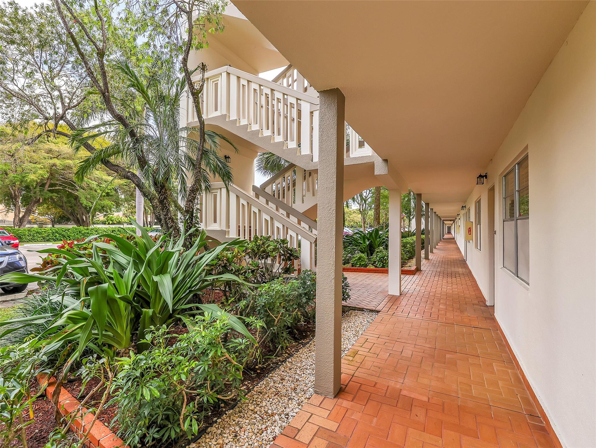 BIMINI VILLAGE E CONDO - Residential Lease