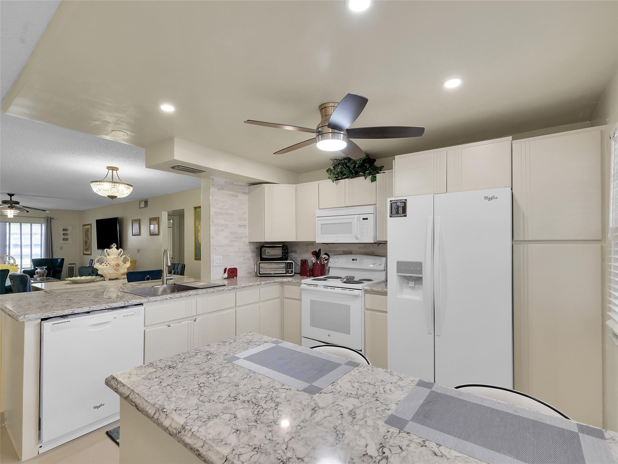 BIMINI VILLAGE E CONDO - Residential Lease