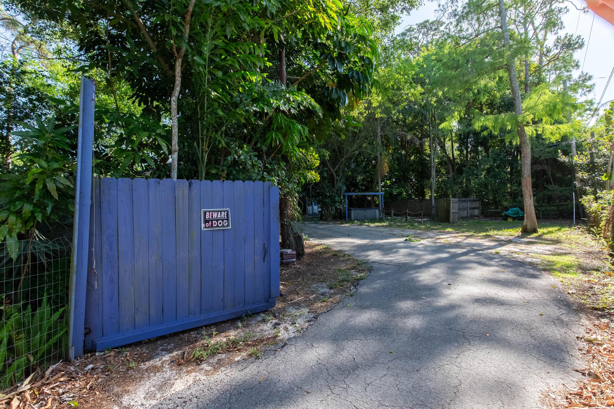 PALM BEACH LITTLE RANCHES 2 - Residential