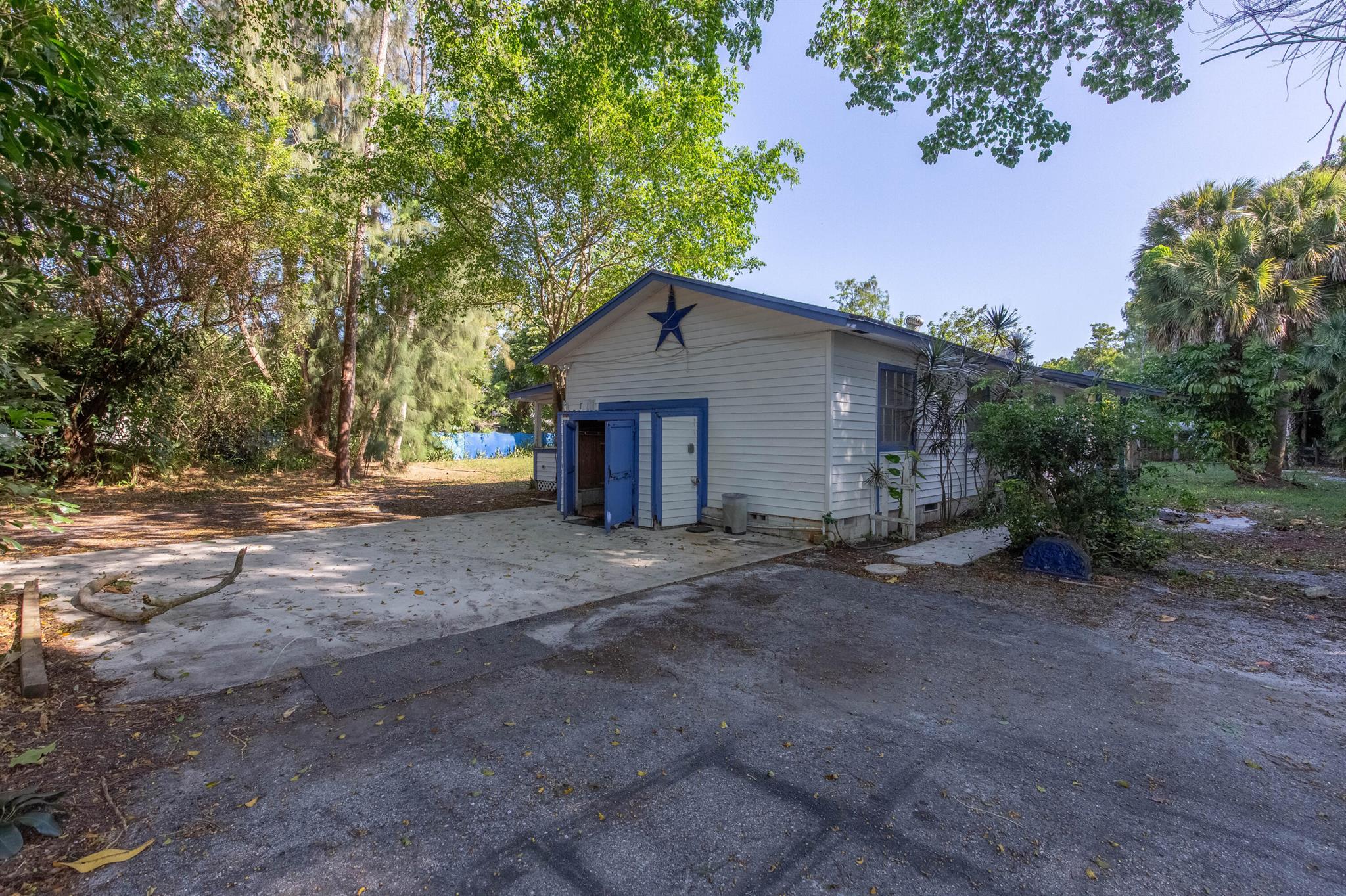 PALM BEACH LITTLE RANCHES 2 - Residential