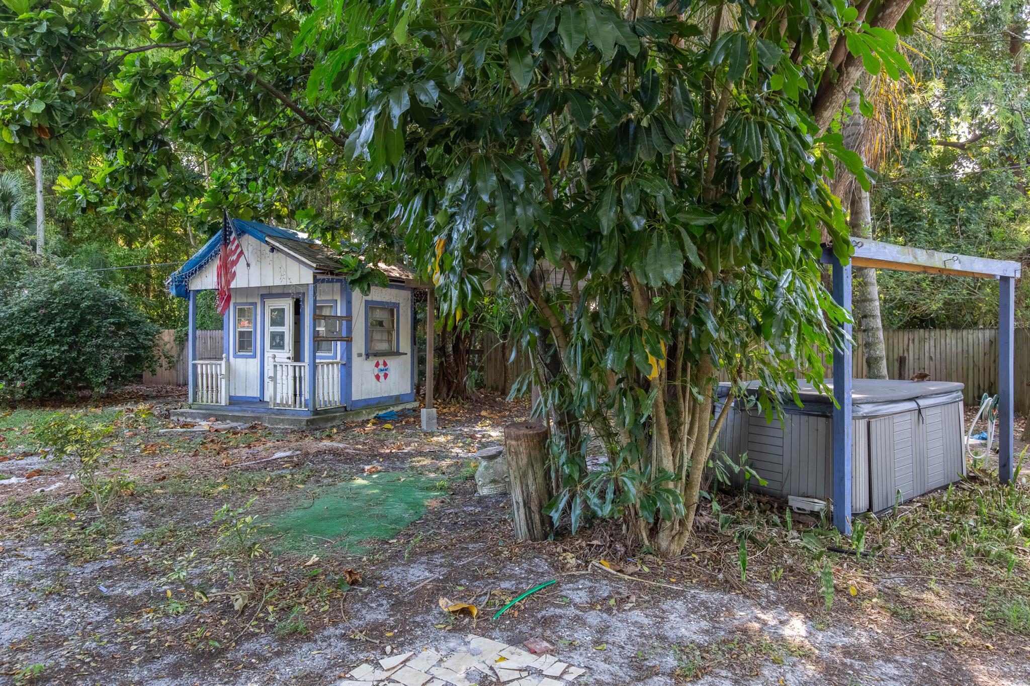 PALM BEACH LITTLE RANCHES 2 - Residential