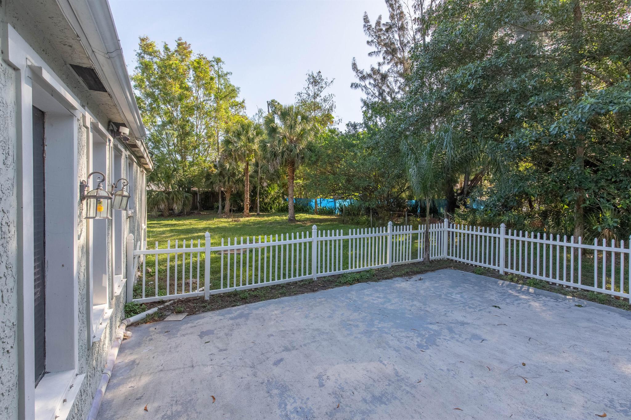 PALM BEACH LITTLE RANCHES 2 - Residential