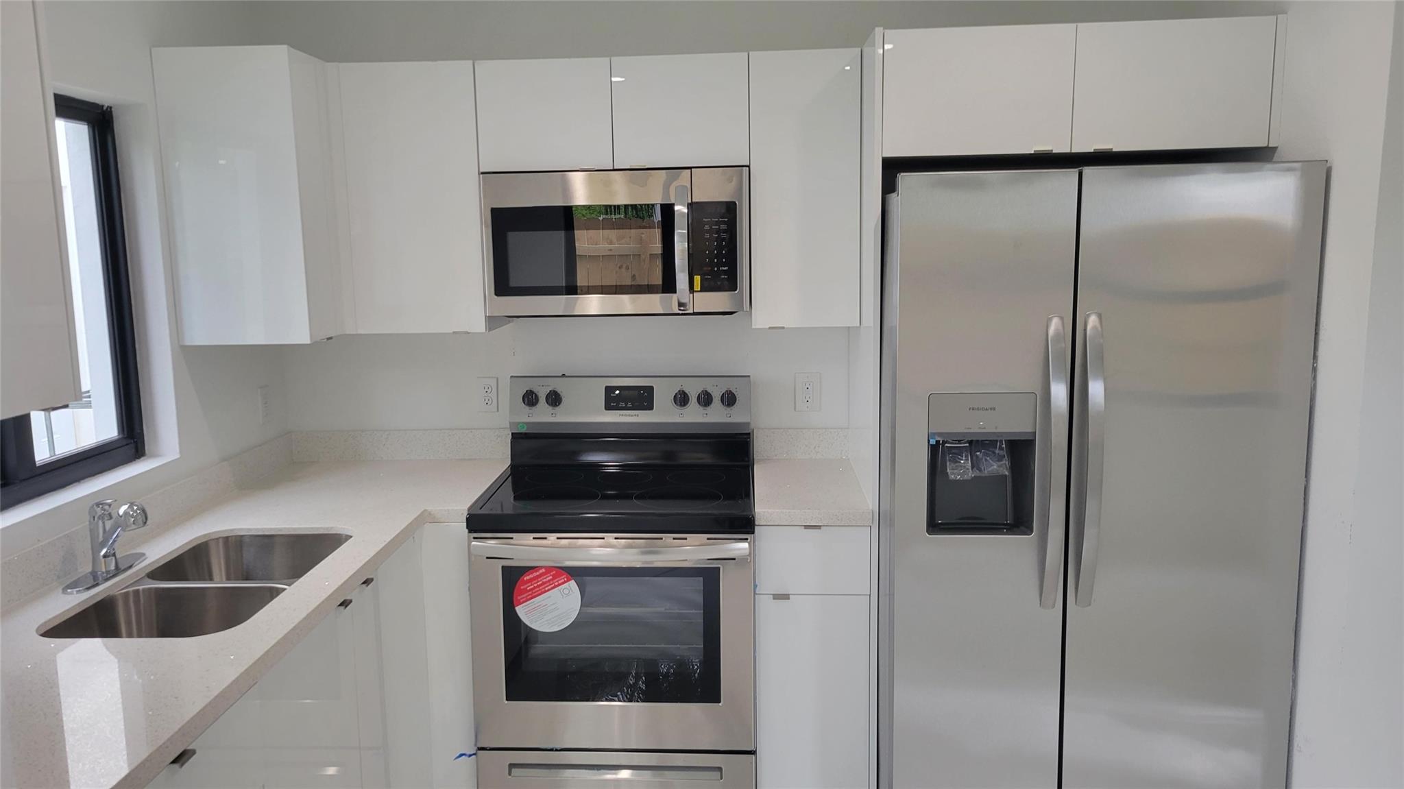 View photos, virtual tours, details... 1836 NW 70th street