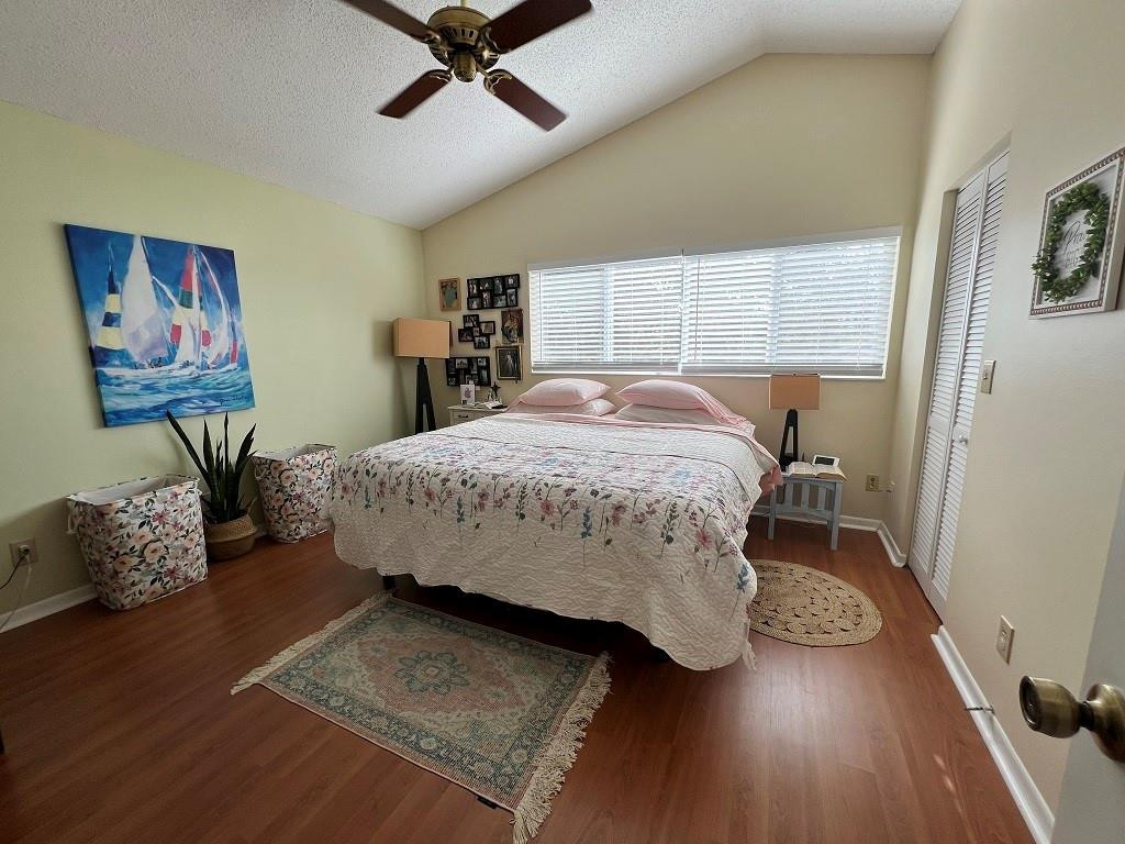 FLAMINGO VILLAS - Residential