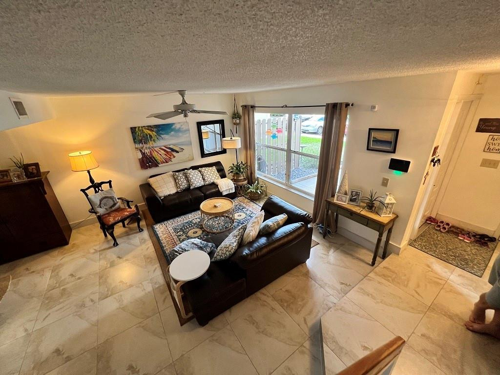 FLAMINGO VILLAS - Residential