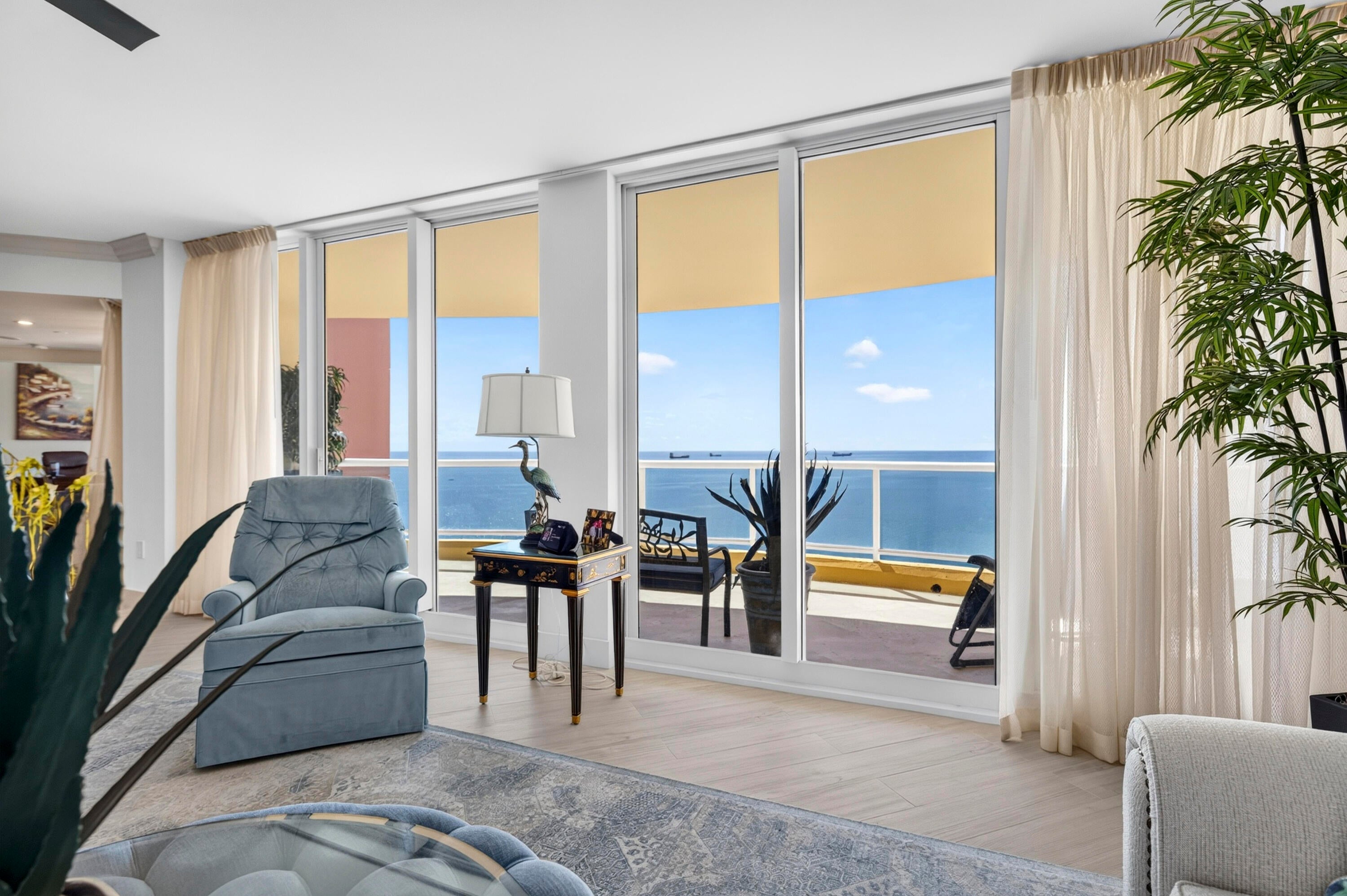2110 N Ocean Boulevard 19A/D