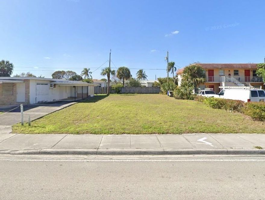 Estate Sale | 4,750 SF zoned 10 / VACANT COMMERCIAL. Federal Highway (US-1) in Lake Worth Beach plays a critical role as one of the area’s most active commercial and mixed-use corridors, linking northern Palm Beach County with the urban cores of West Palm Beach and Boca Raton. This high-visibility artery combines retail, office, service-oriented uses, and pockets of residential — a mix that sustains both end-user demand and investor interest.ZONING : MU-FH—Mixed use-Federal Highway See Broker Remarks or view attachment