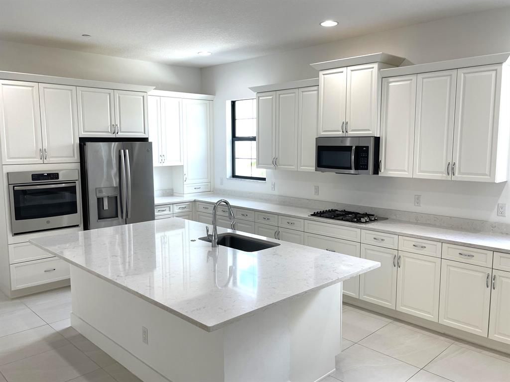 Photo of 8108 Hobbes Way, Palm Beach Gardens, FL 33418 (MLS # R10841312)