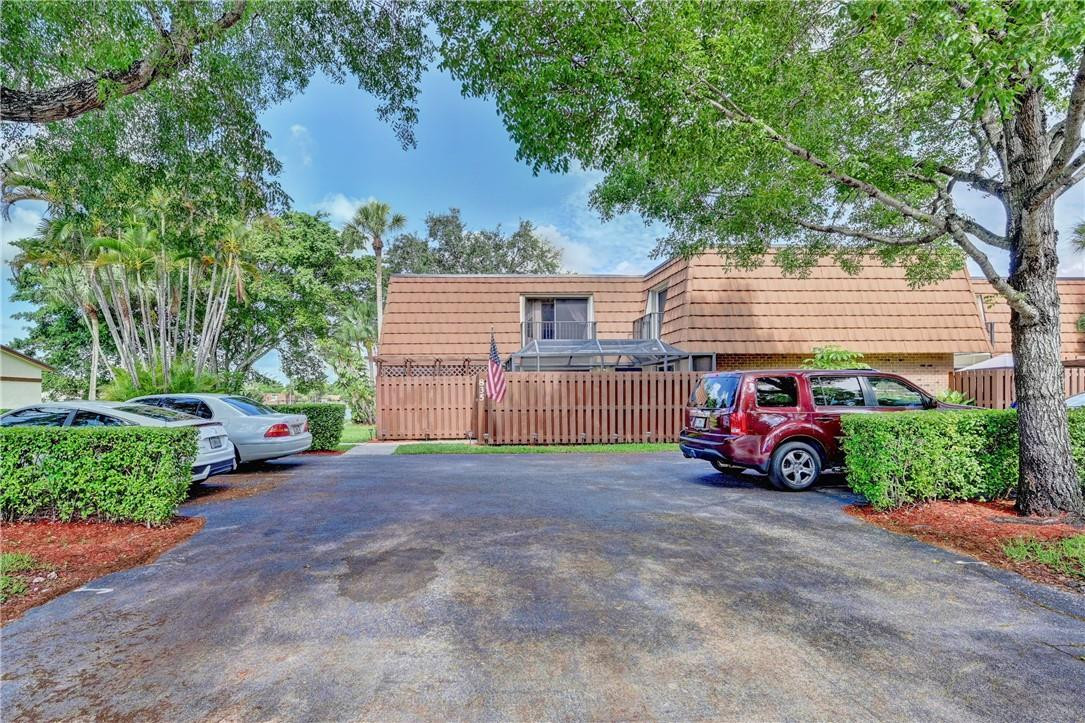 Village @ Lake Pine - Residential