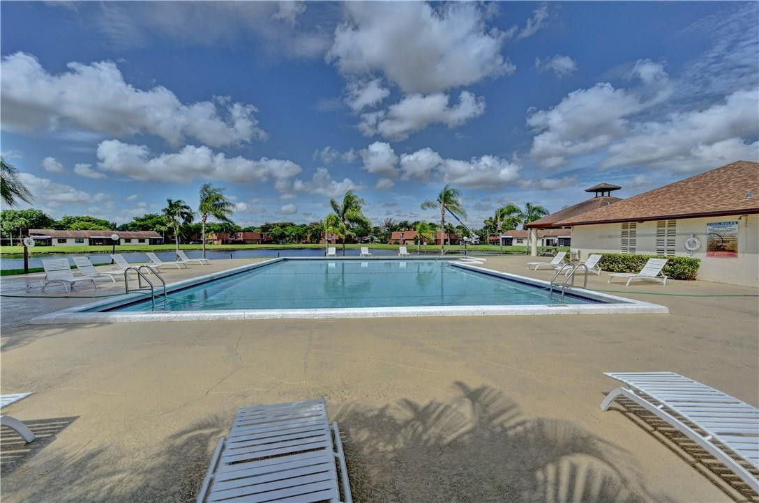 Village @ Lake Pine - Residential