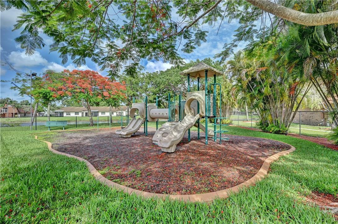 Village @ Lake Pine - Residential