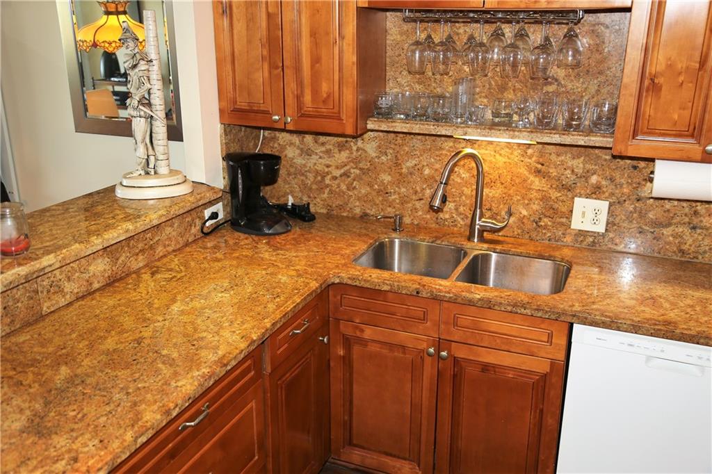 PALM AIRE COUNTRY CLUB - Residential