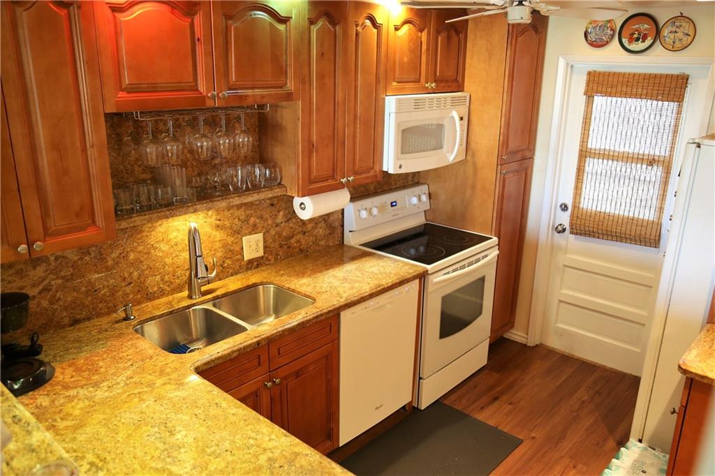 PALM AIRE COUNTRY CLUB - Residential