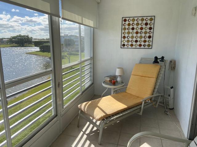 CENTURY VILLAGE CONDO - Residential Lease