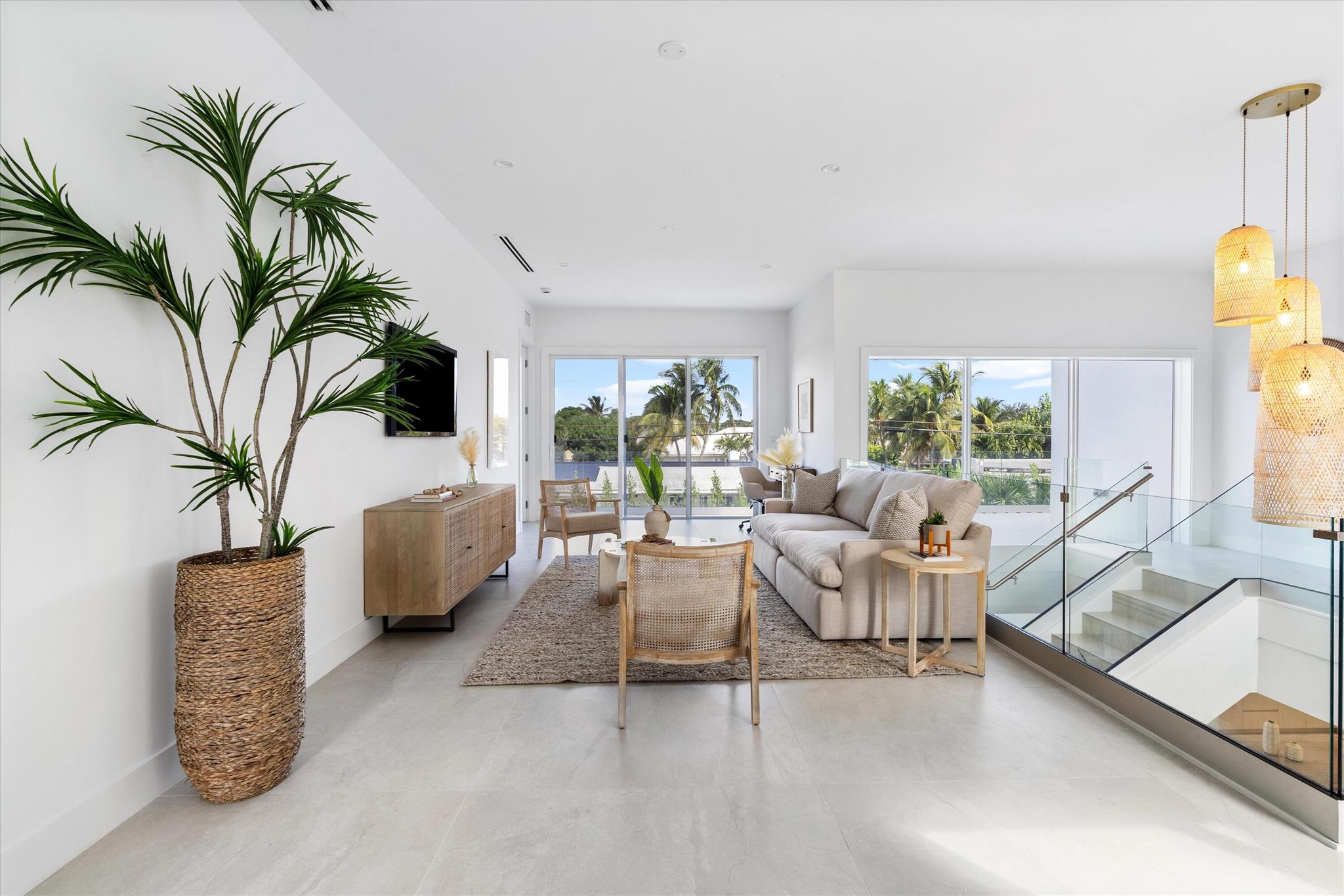 EDGEWATER - Residential