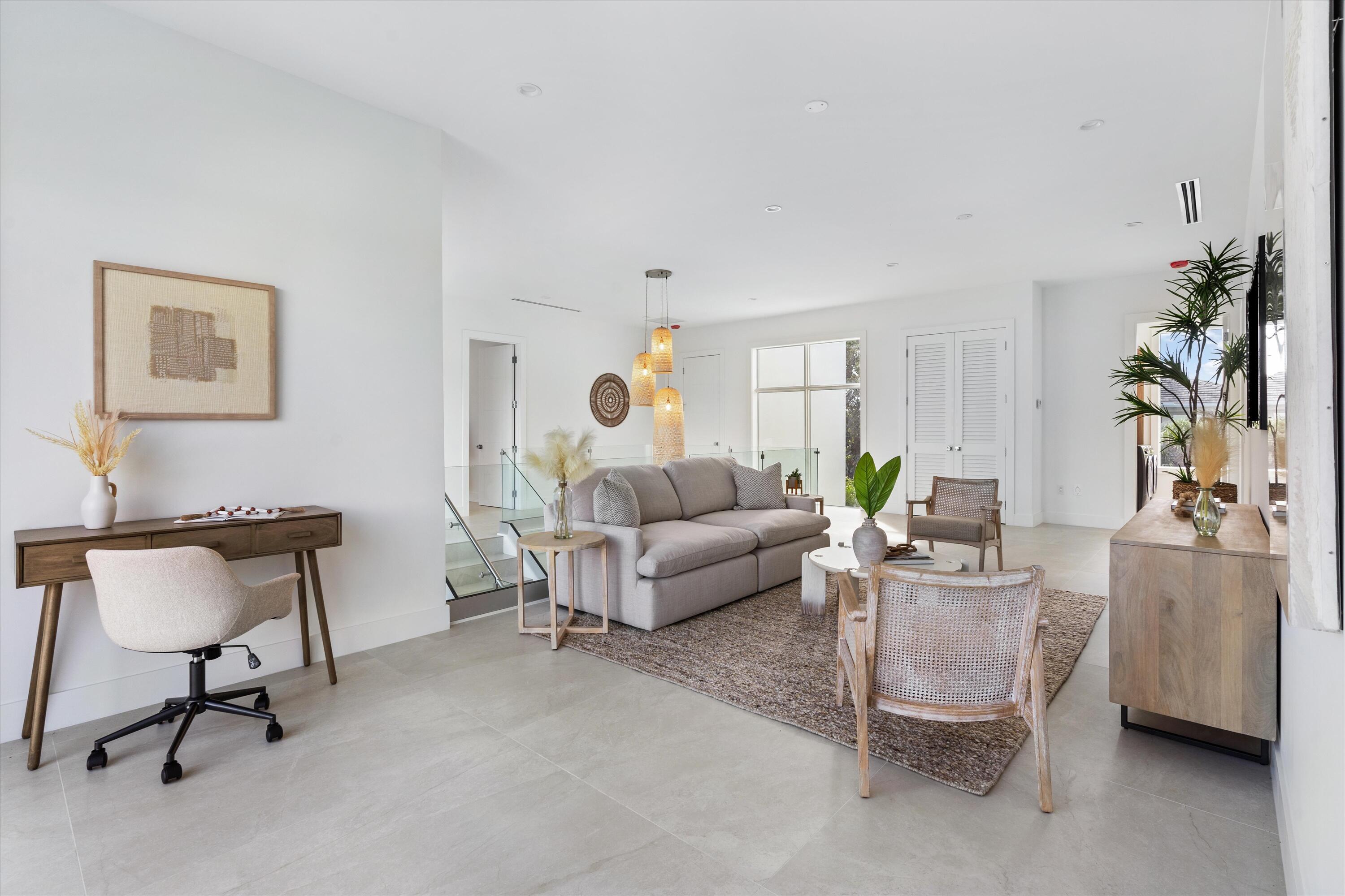 EDGEWATER - Residential