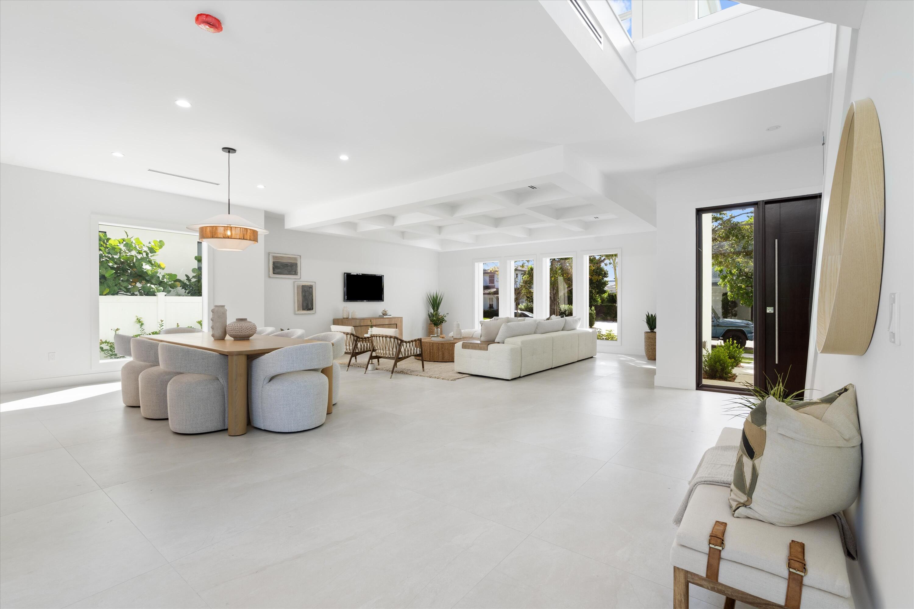 EDGEWATER - Residential