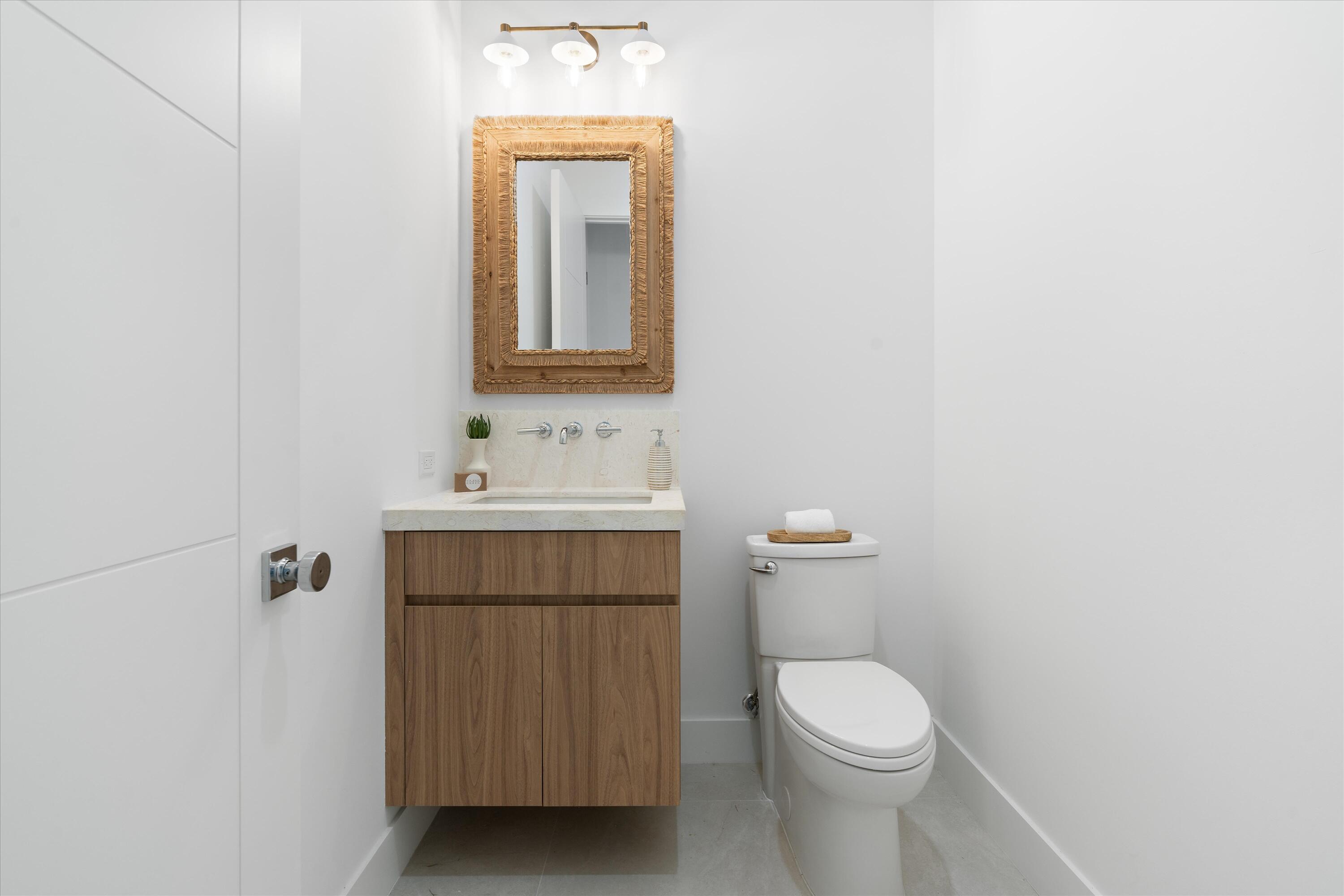 EDGEWATER - Residential