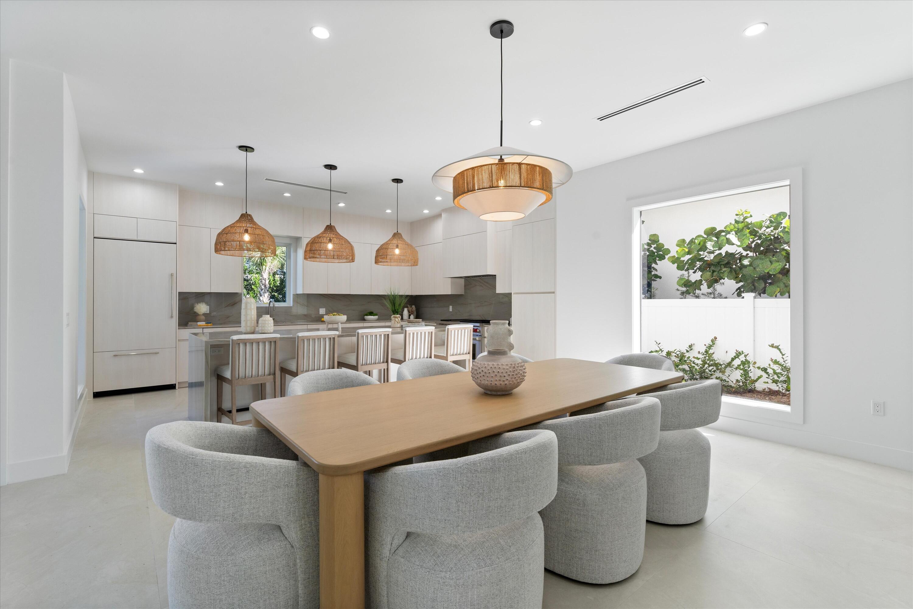 EDGEWATER - Residential