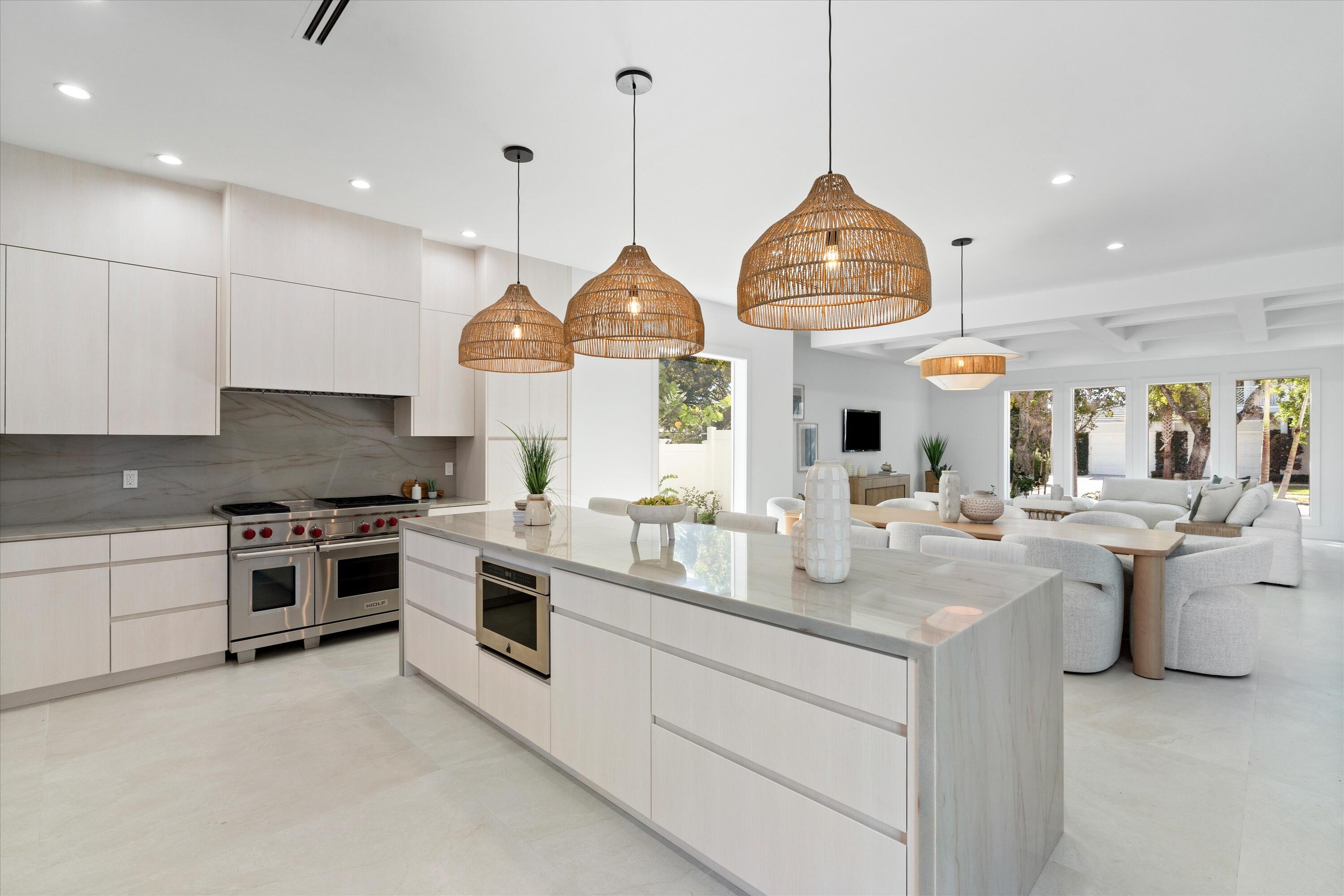 EDGEWATER - Residential