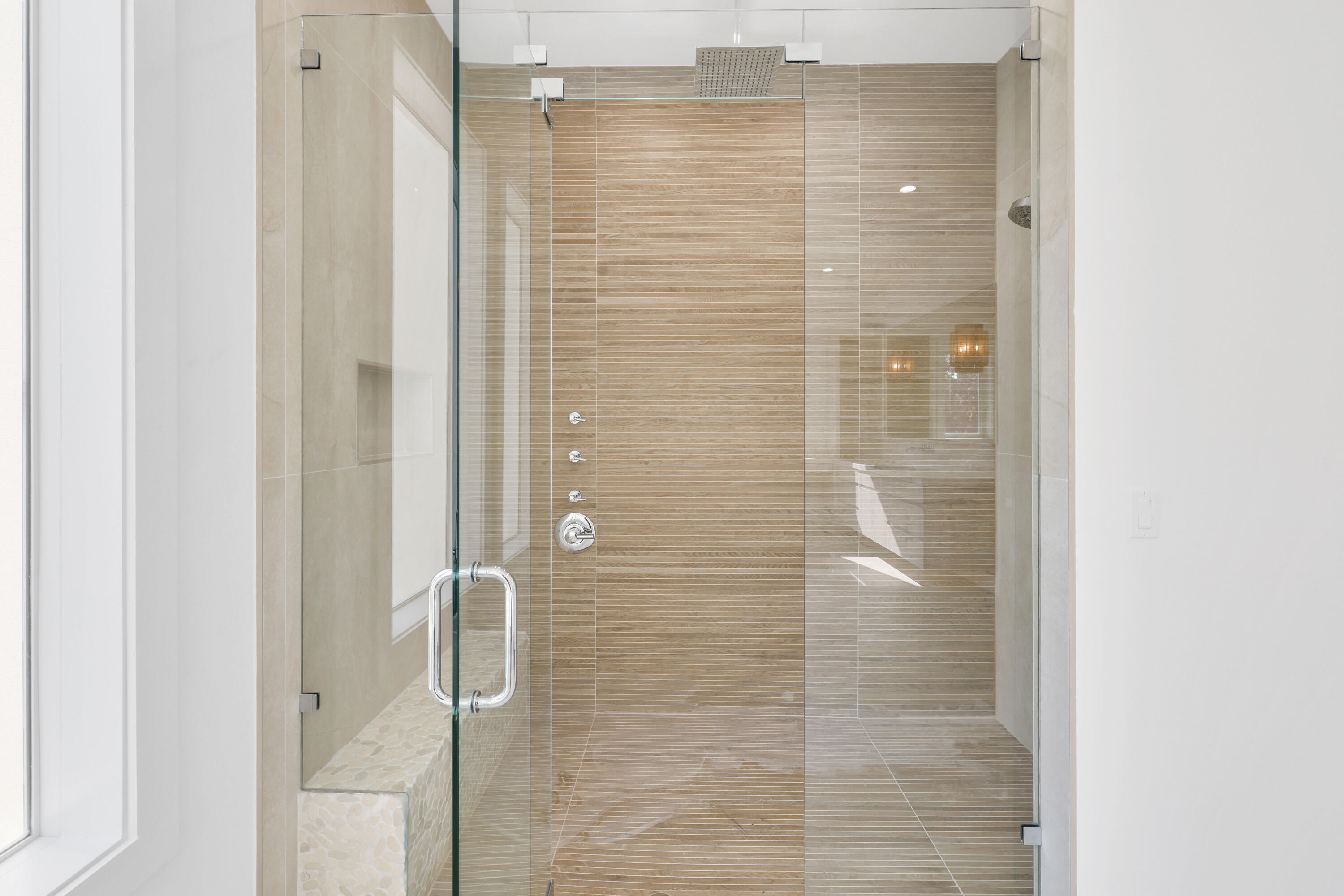 EDGEWATER - Residential