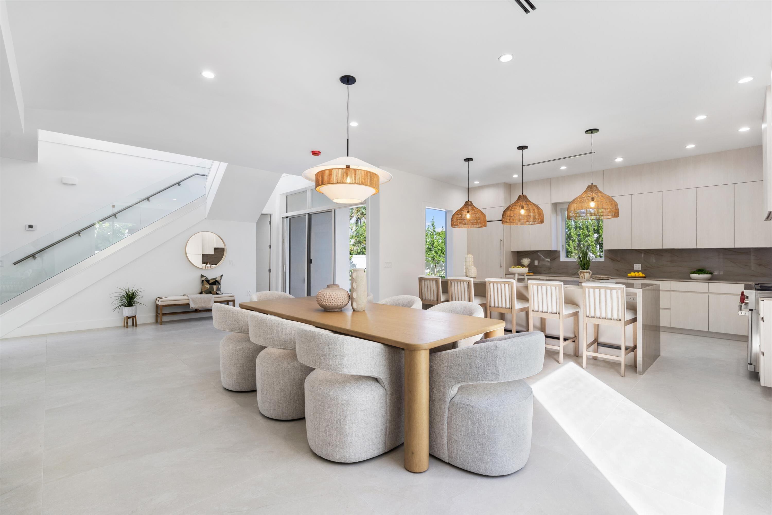 EDGEWATER - Residential