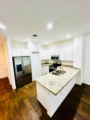 1129 VERMILION DR, LAKE WORTH, FL 33461 - Image 5f8866d0c4e8f1a8e575b01a2a25cfeb/1680817451
