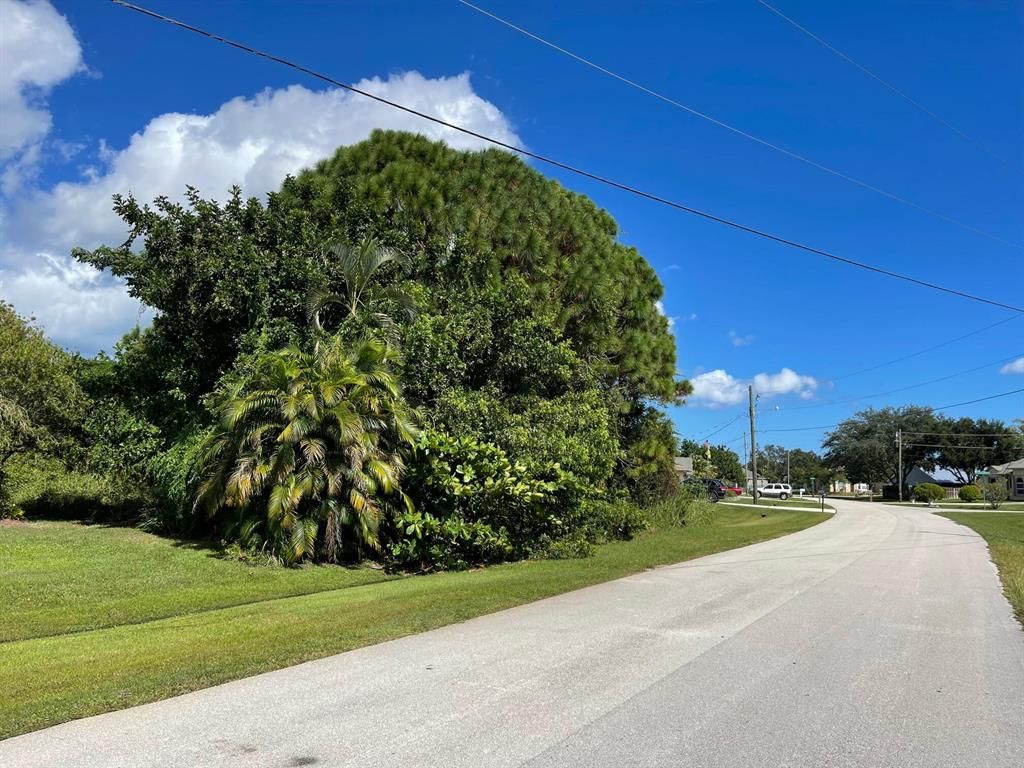Photo of 2749 SE Rawlings Road, Port Saint Lucie, FL 34952 (MLS # R10754814)
