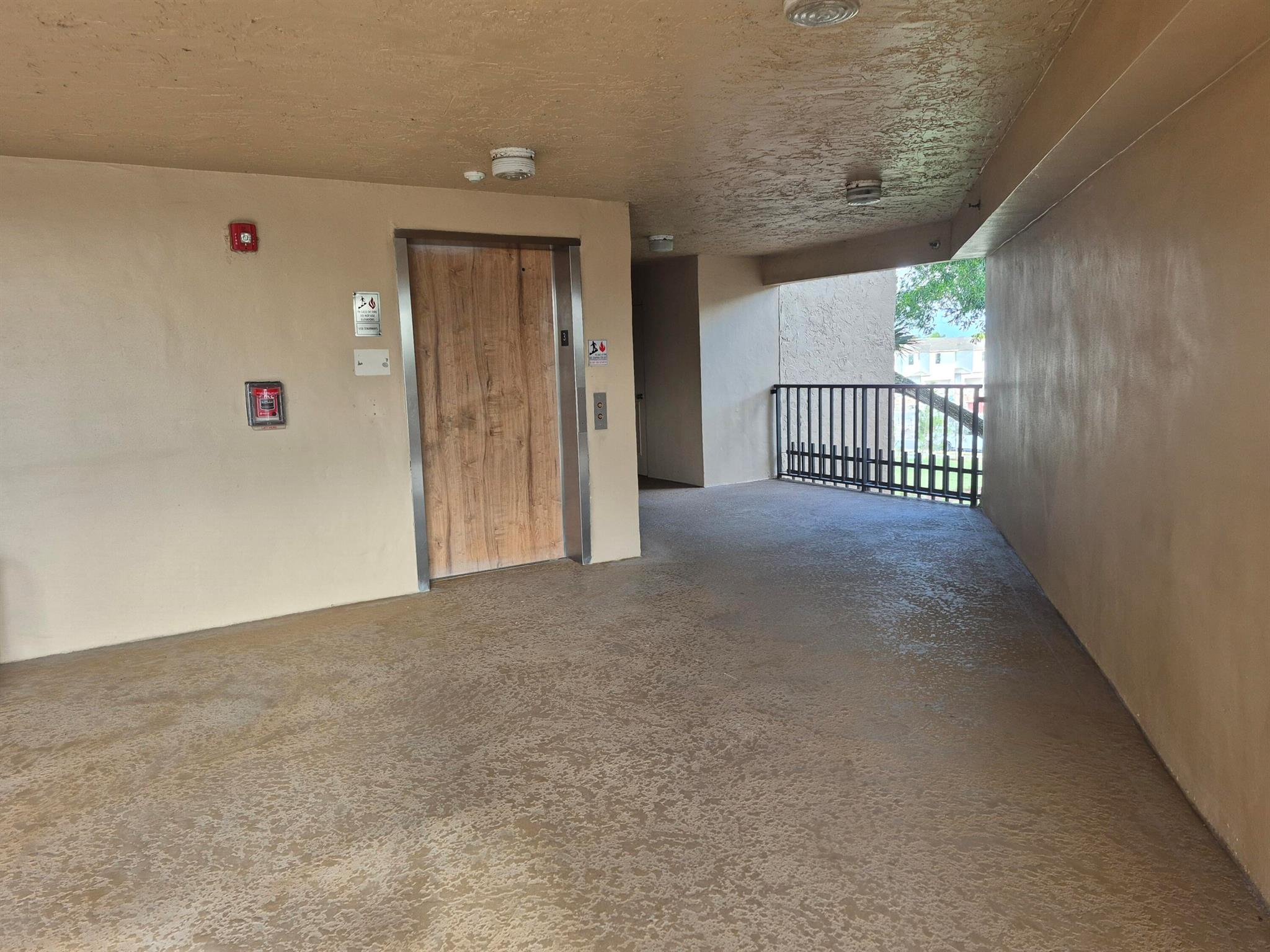 SUNRISE OF PALM BEACH CON - Residential