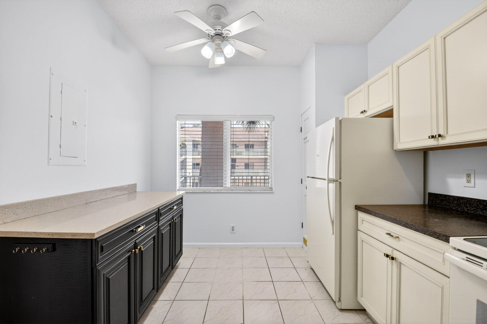 TERRACE HOMES AT BANYAN SPRINGS CONDO - Residential