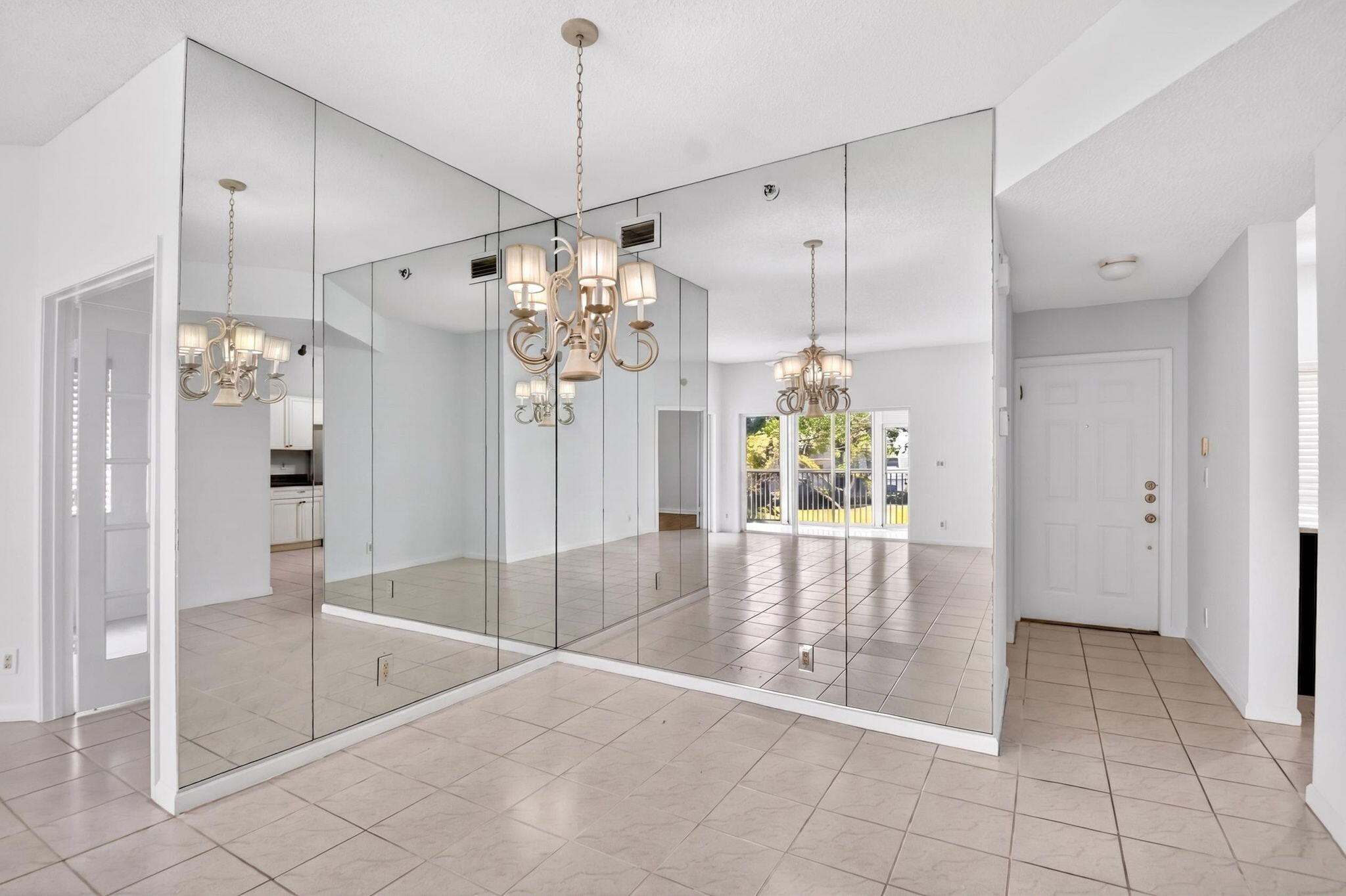TERRACE HOMES AT BANYAN SPRINGS CONDO - Residential