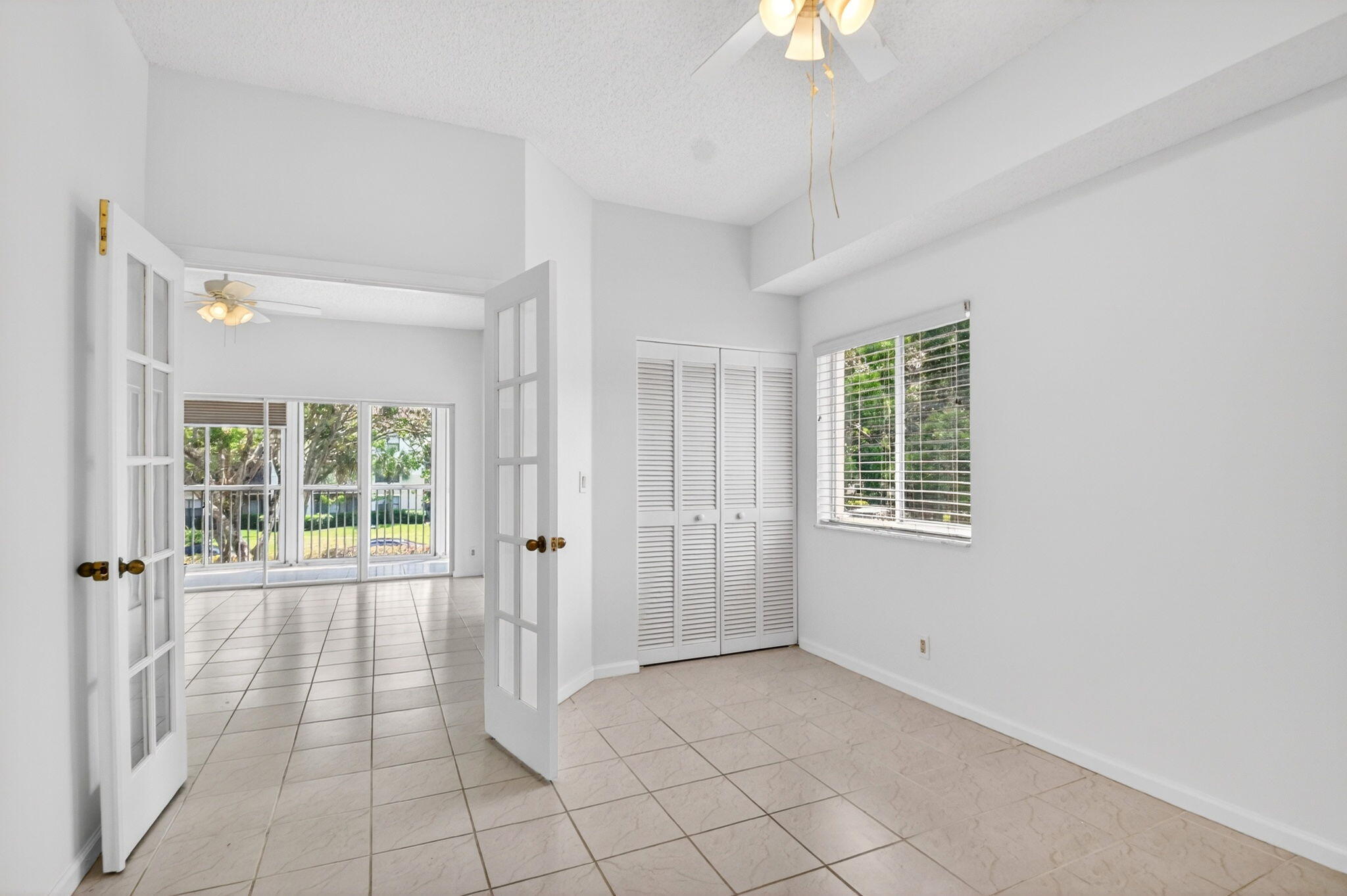TERRACE HOMES AT BANYAN SPRINGS CONDO - Residential